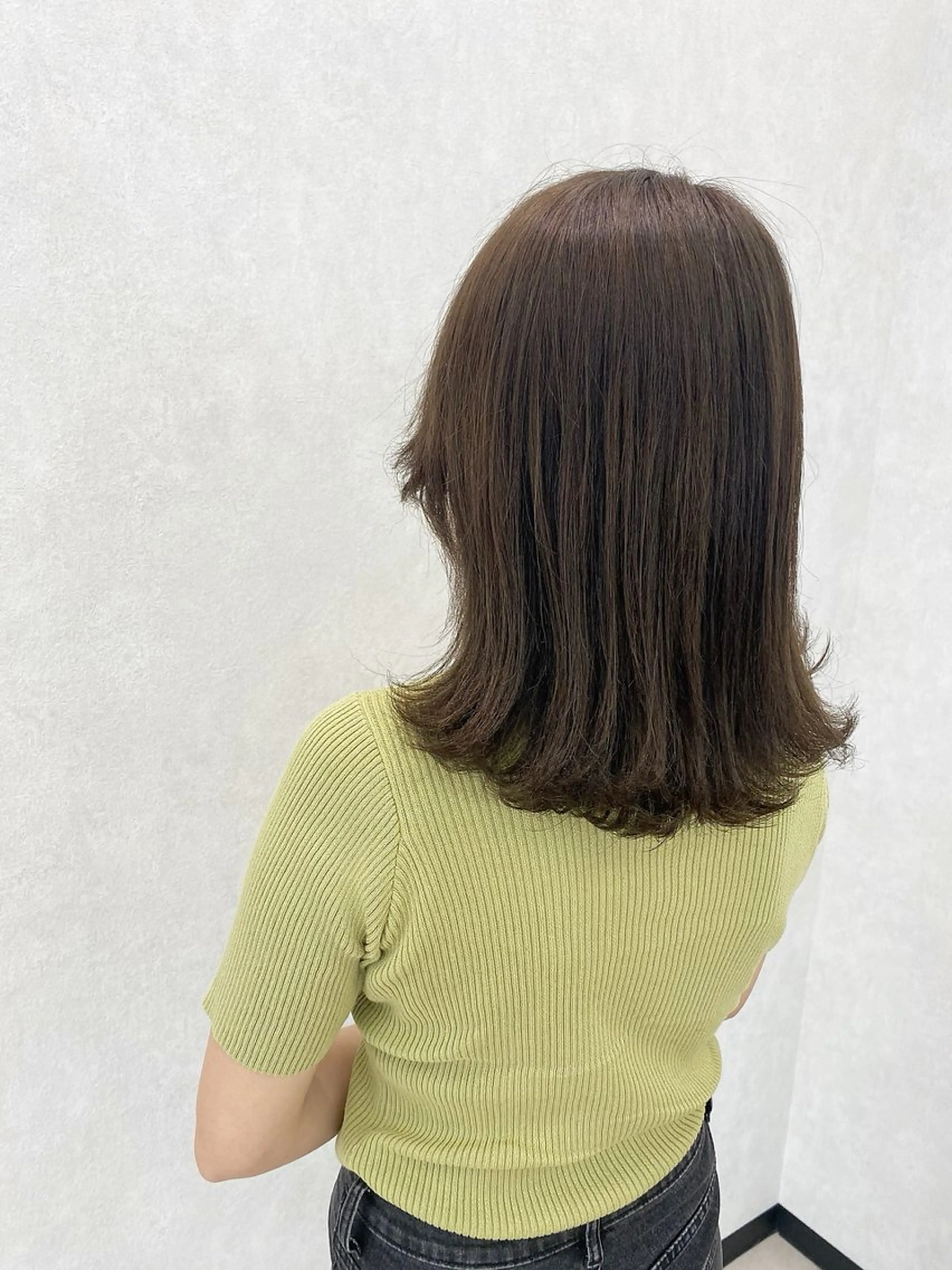 セミロング 山田 陽日のヘアスタイル