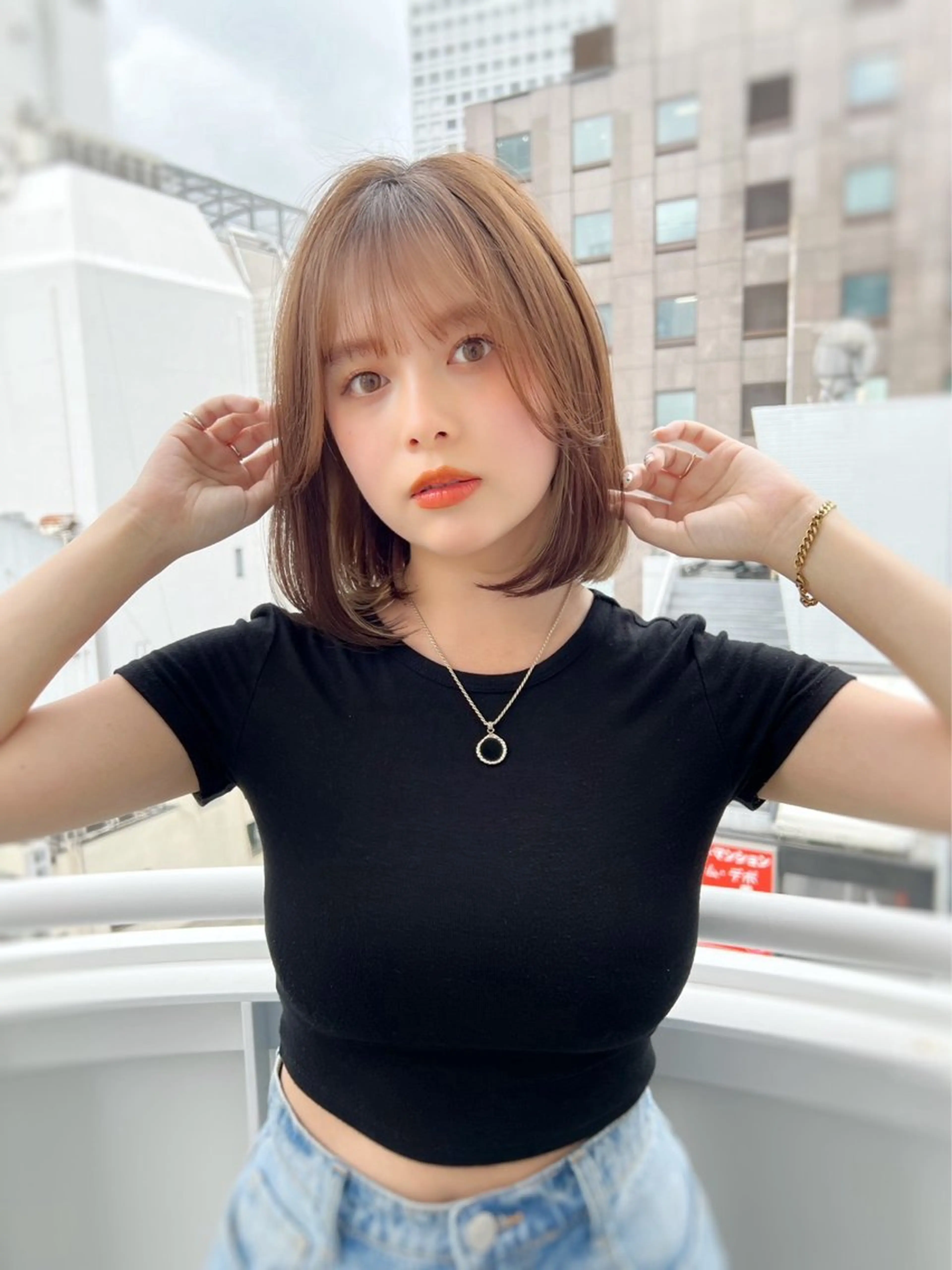 ショート カラー ボブ 絶対垢抜けレイヤー/ 透明感カラーリョウヤのヘアスタイル