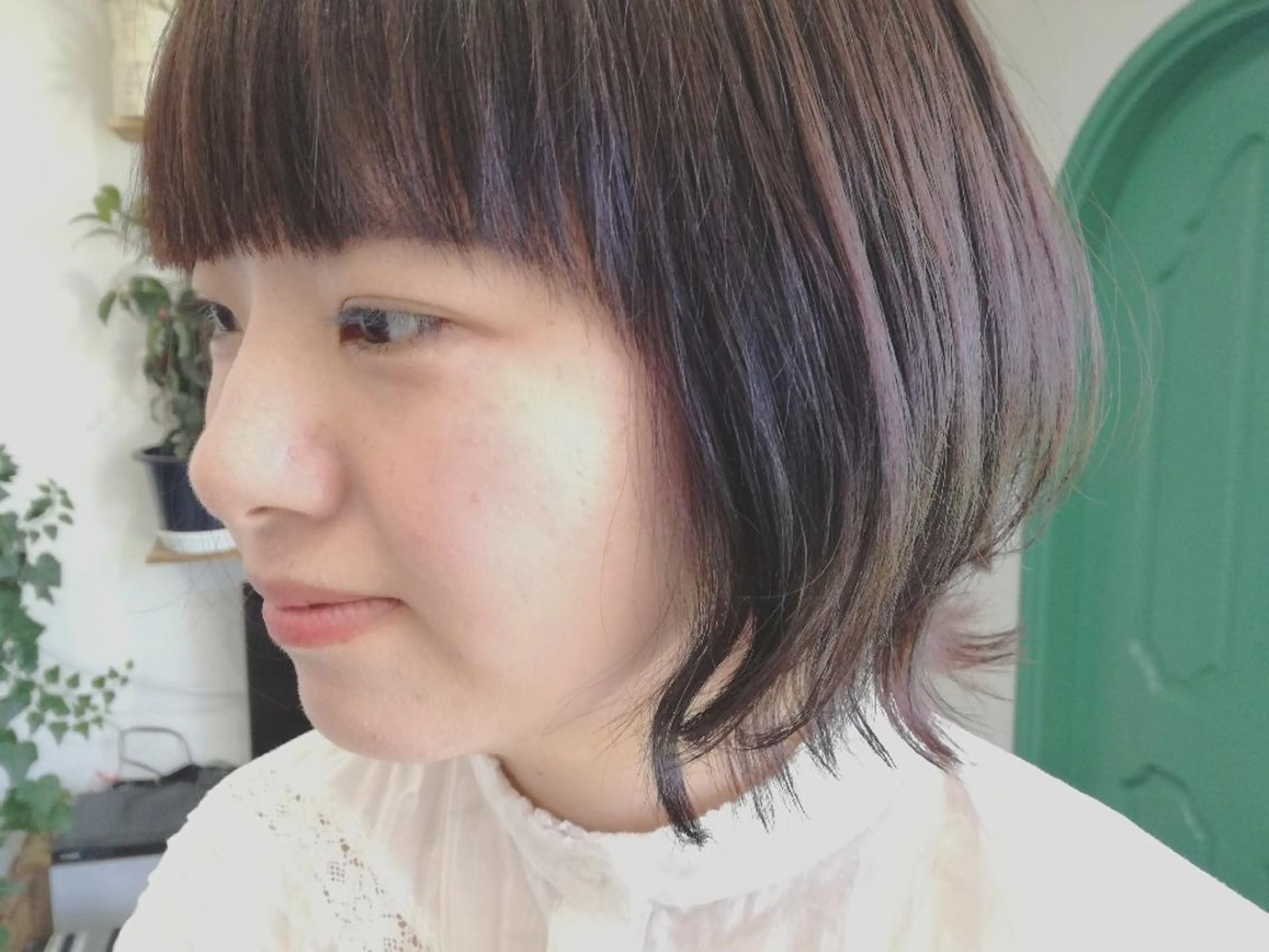 ショート レイヤーカット 外ハネヘア 佐藤 美咲のヘアスタイル