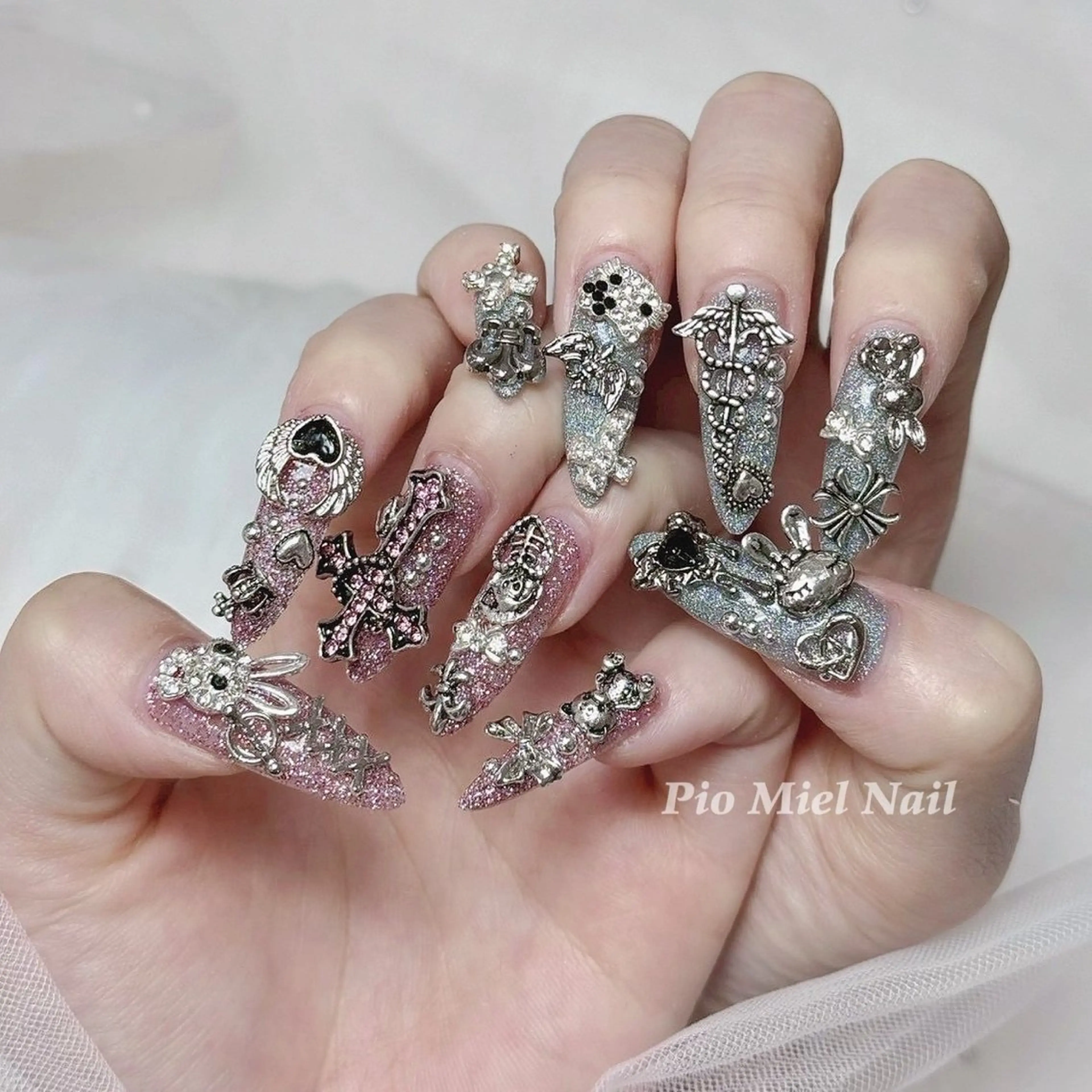 ネイル ハンドネイル HANA 長さだしのネイルデザイン