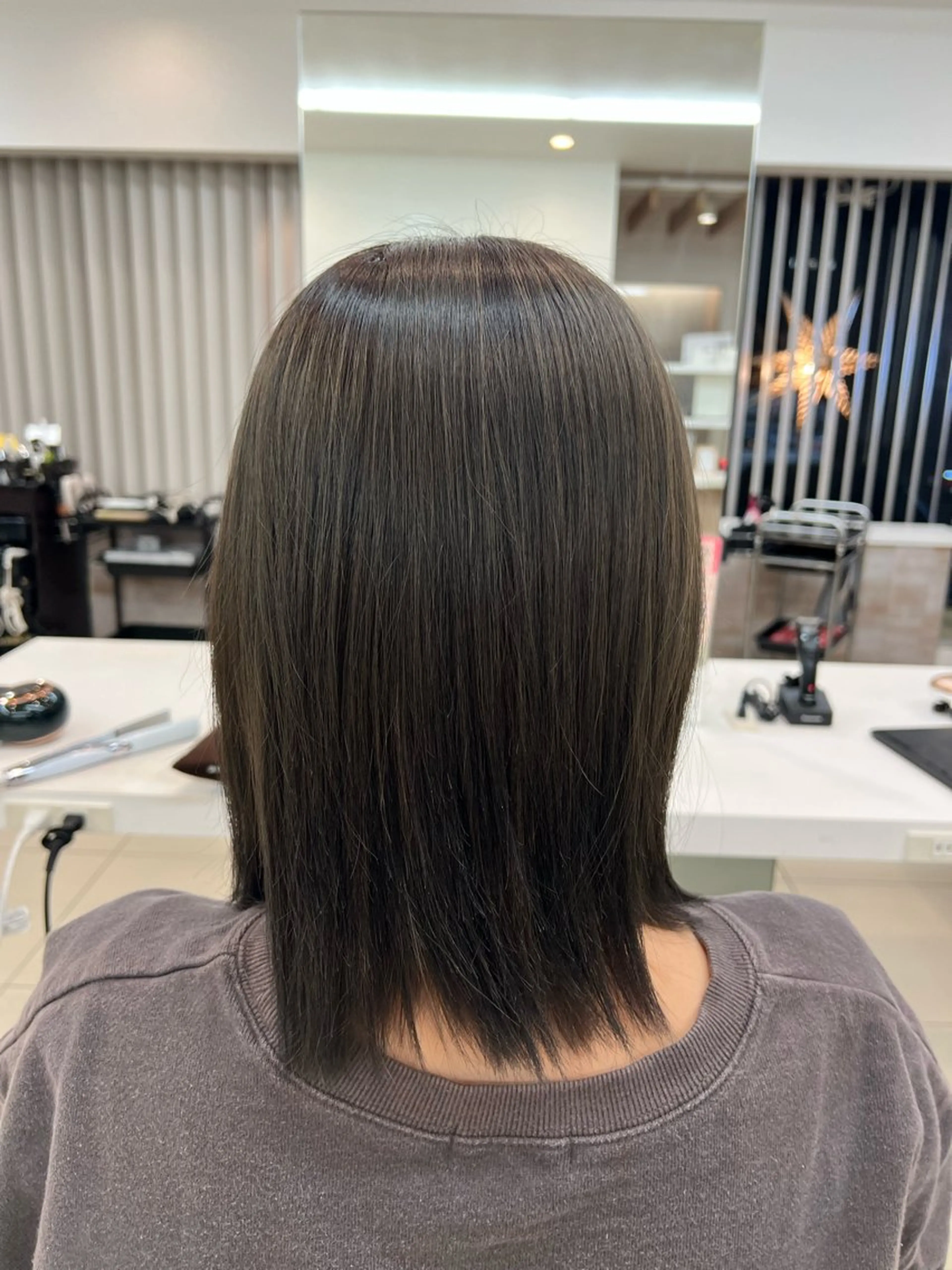 ミディアム カラー ヘアカラー 髪質改善／透明感 NAKAIEのヘアスタイル