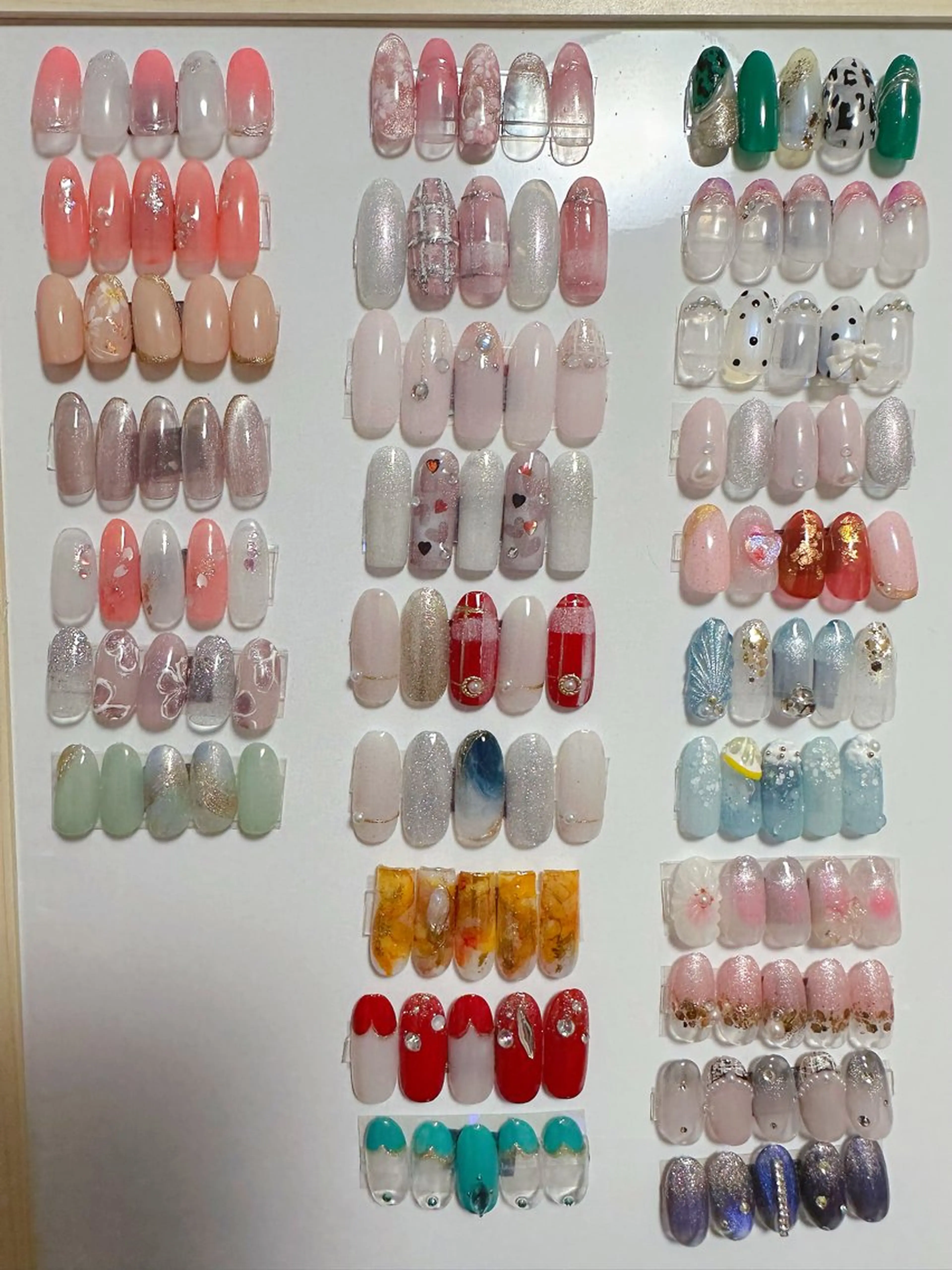 ネイル 高島 夏海のネイルデザイン