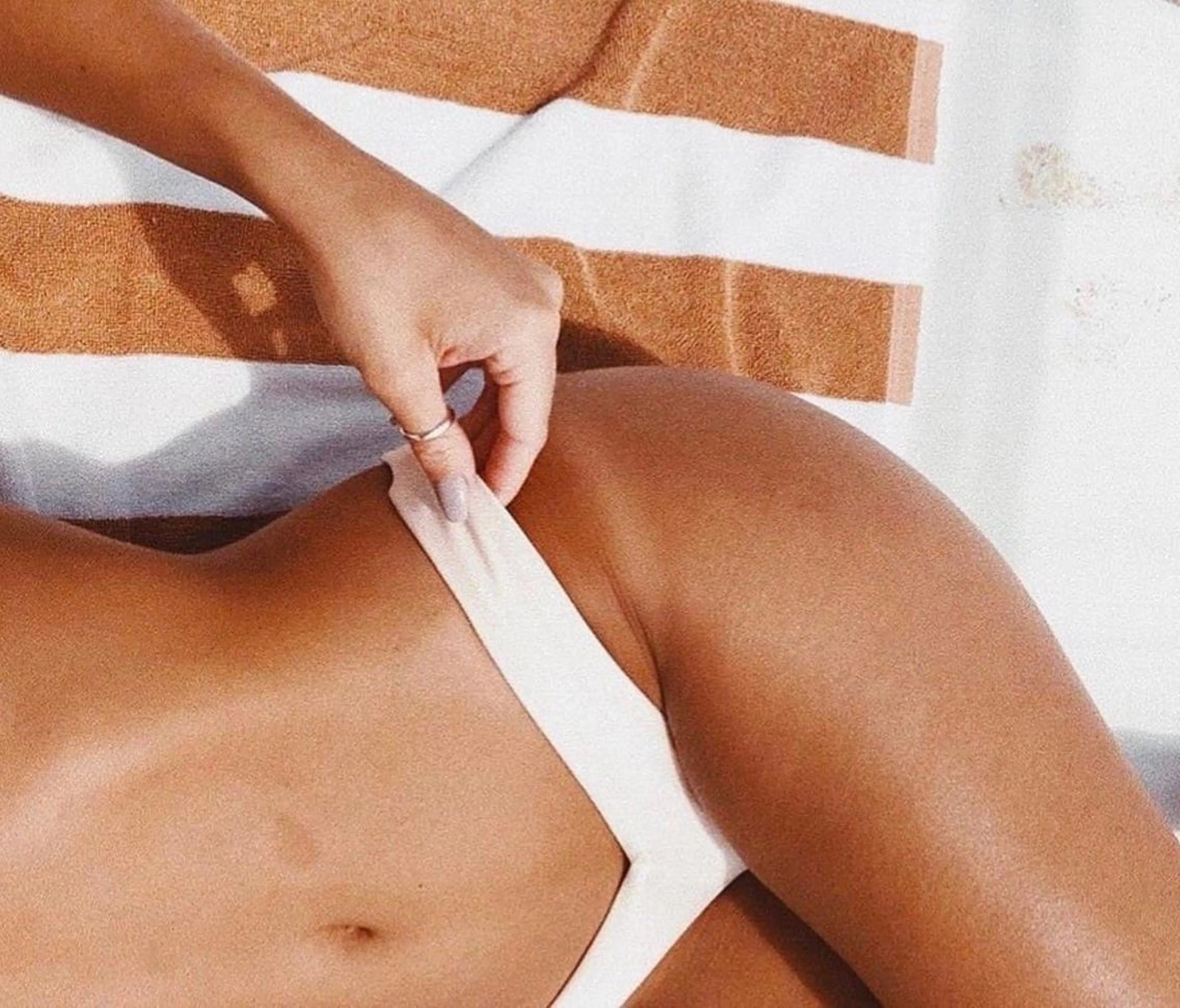 🏄‍♀️レディース🏄🏾‍♀️【2️⃣ヶ月以内↓】ブラジリアンワックス🍯VIOオールオフorＶ残し➕W保湿の写真