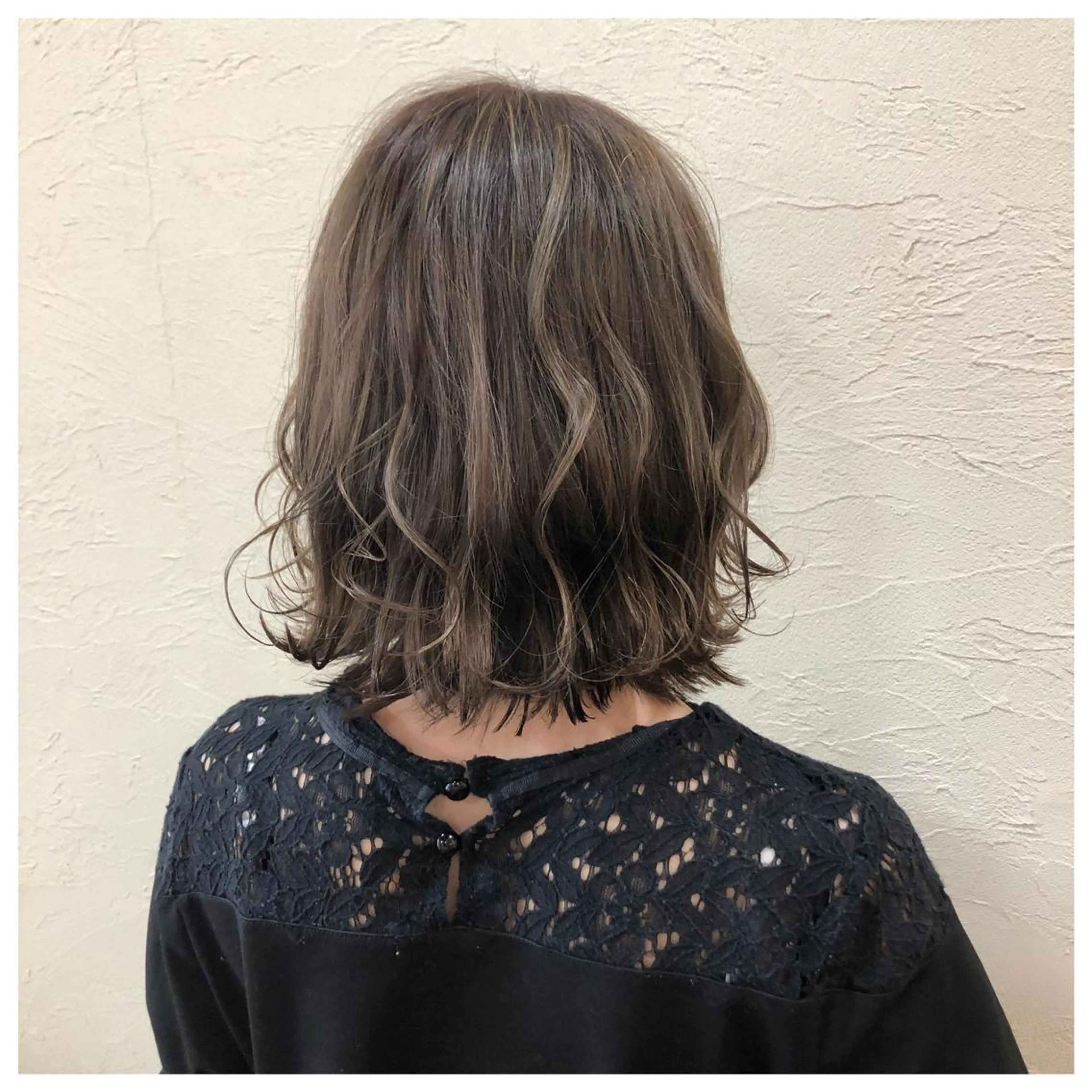 ミディアム カラー カット ヘアカラー トリートメント ENIF ヤマグチアツコのヘアスタイル