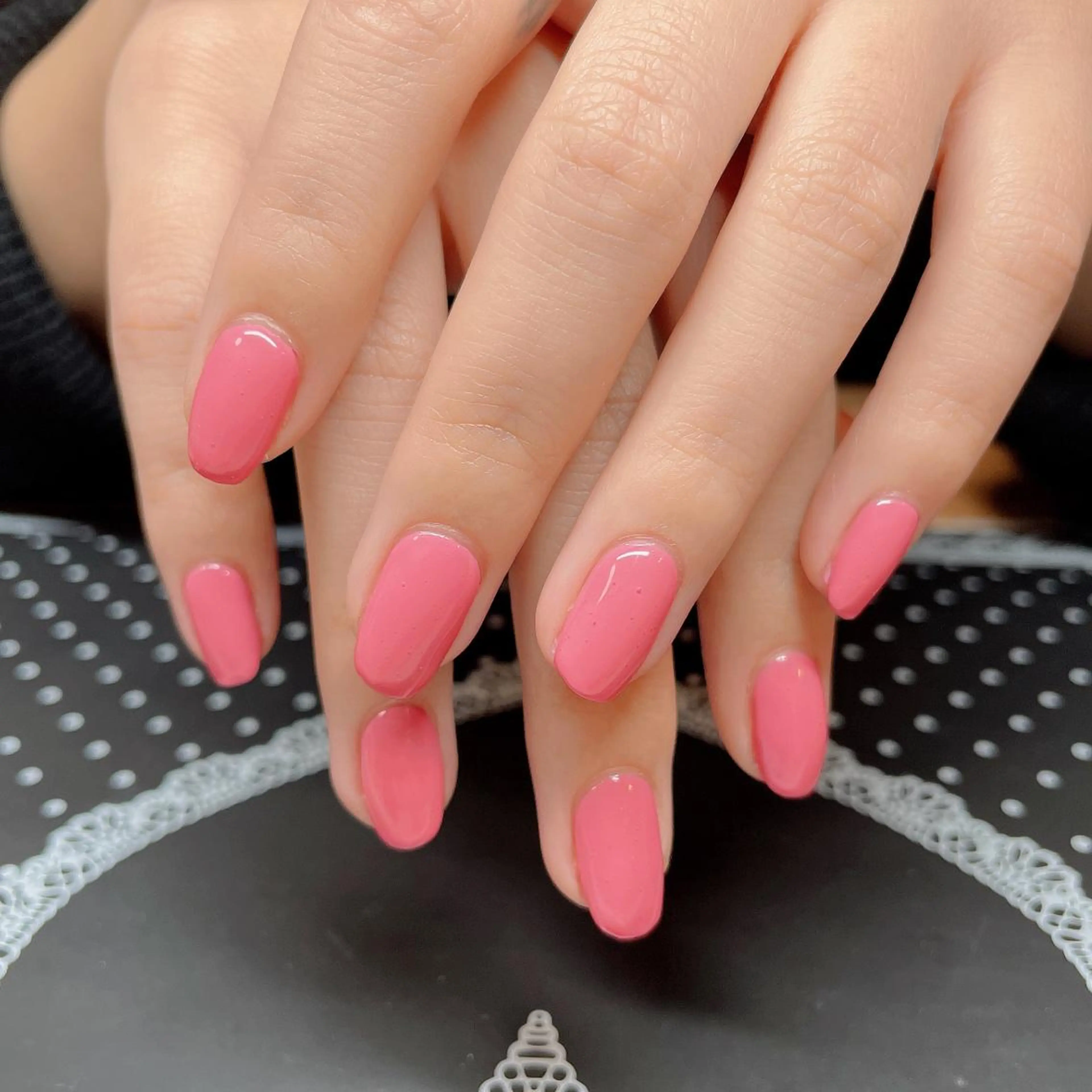 ネイル ワンカラーネイル 赤色 春ネイル その他(ネイル) エン Nail salonのネイルデザイン