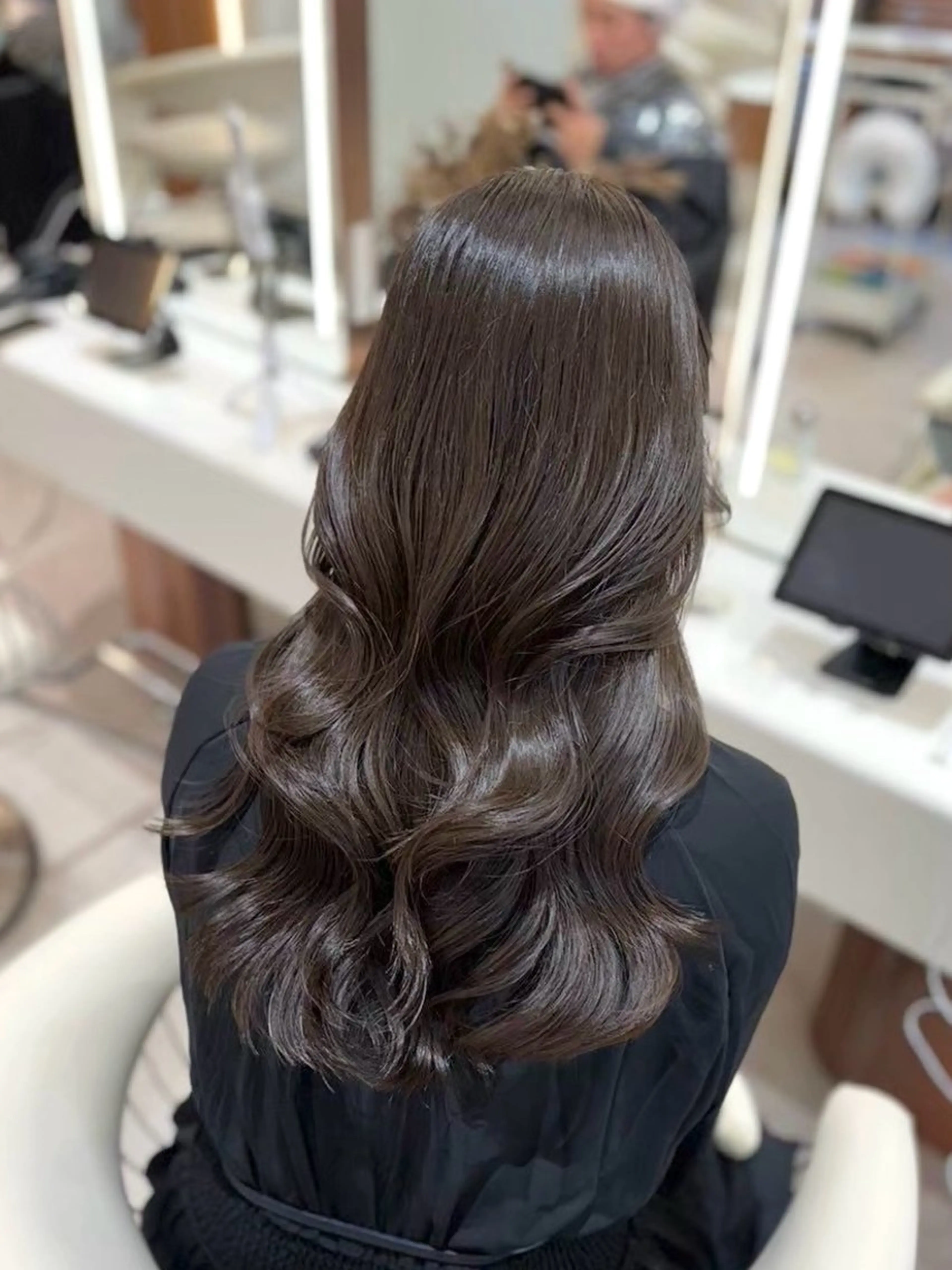 ミディアム カラー ブラウンカラー レイヤーカット カット ヘアカラー トリートメント レイヤー/ハッシュ 渋谷/サッタのヘアスタイル