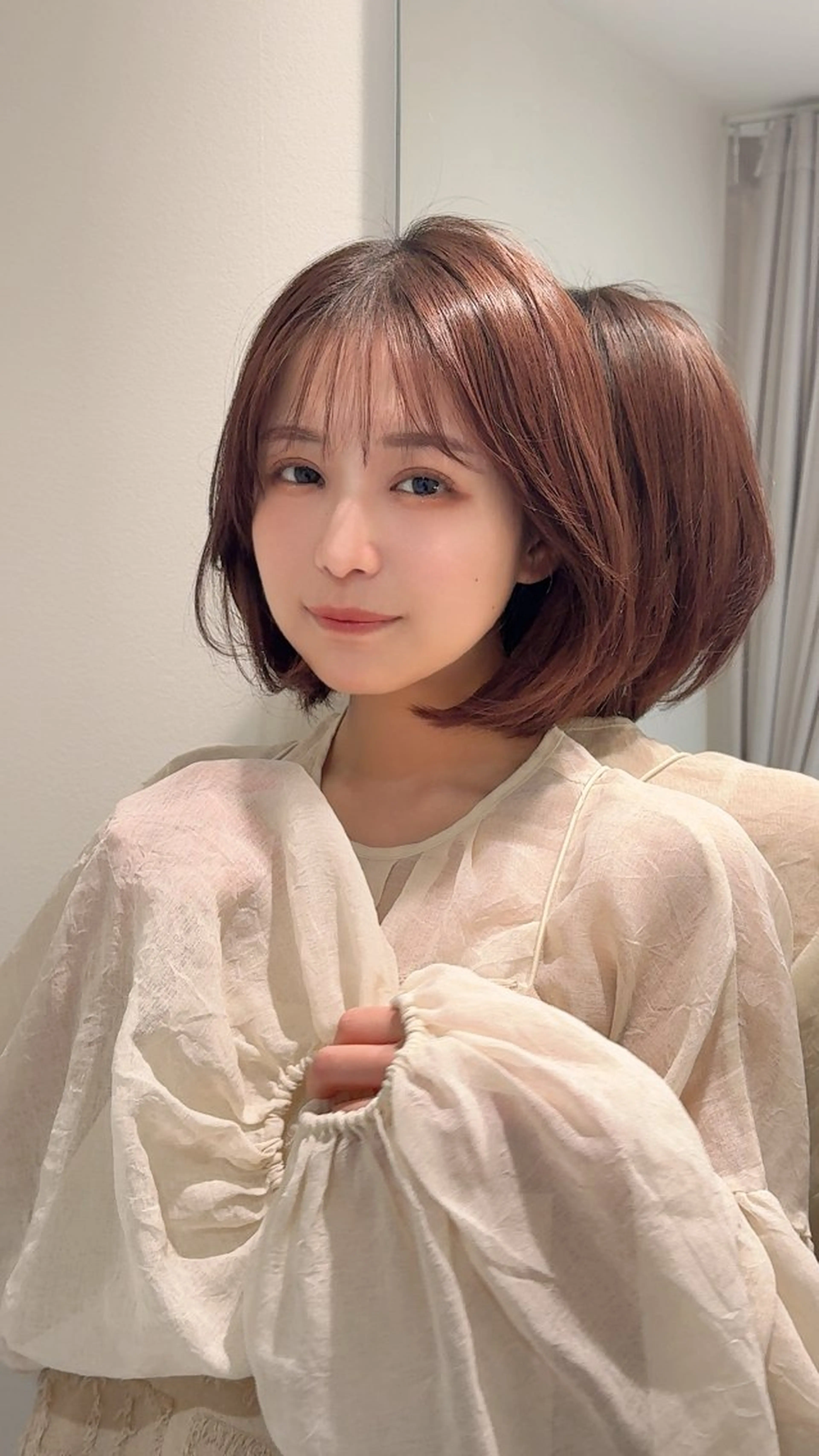 ショート カラー 近藤 若菜のヘアスタイル