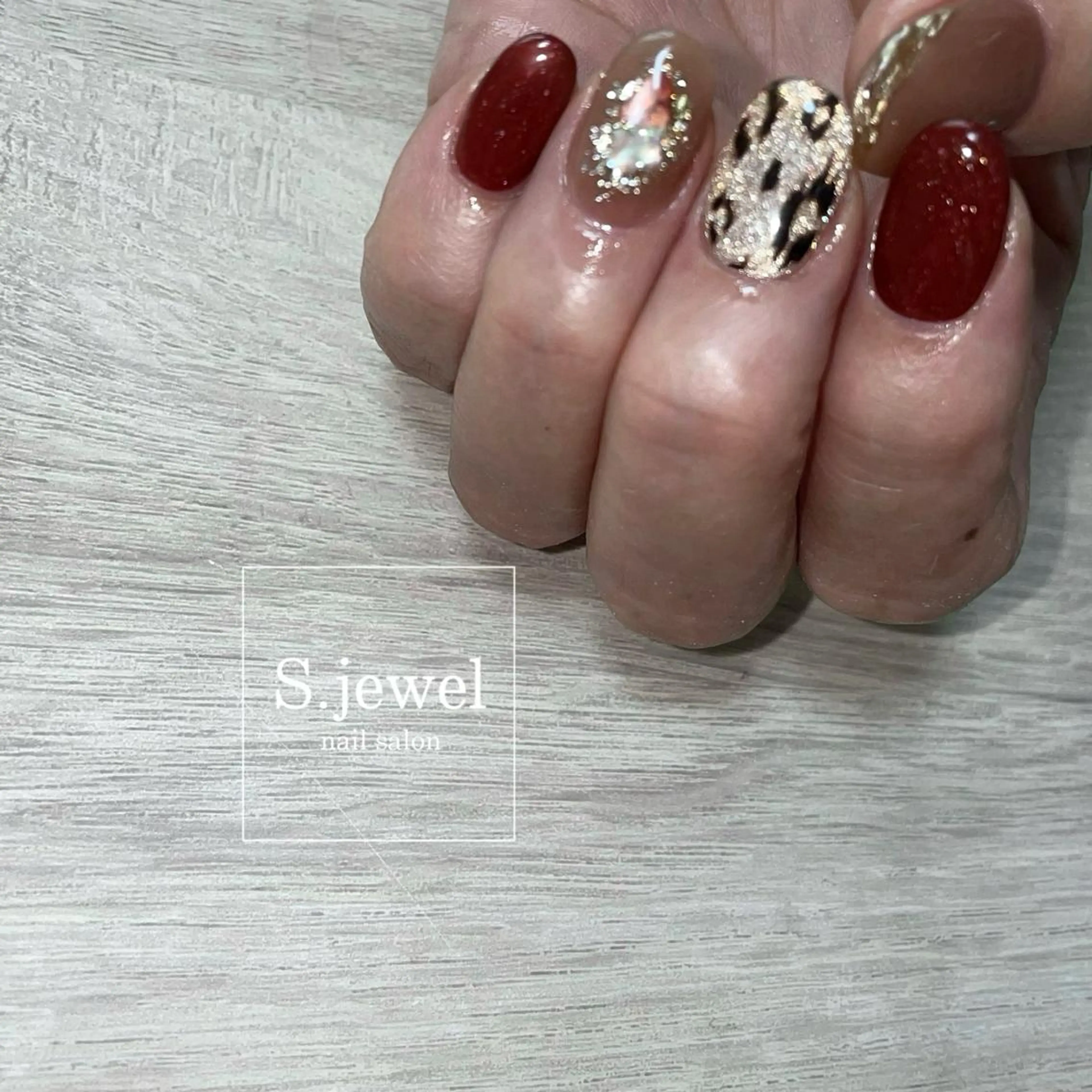 ネイル S. JEWELのネイルデザイン