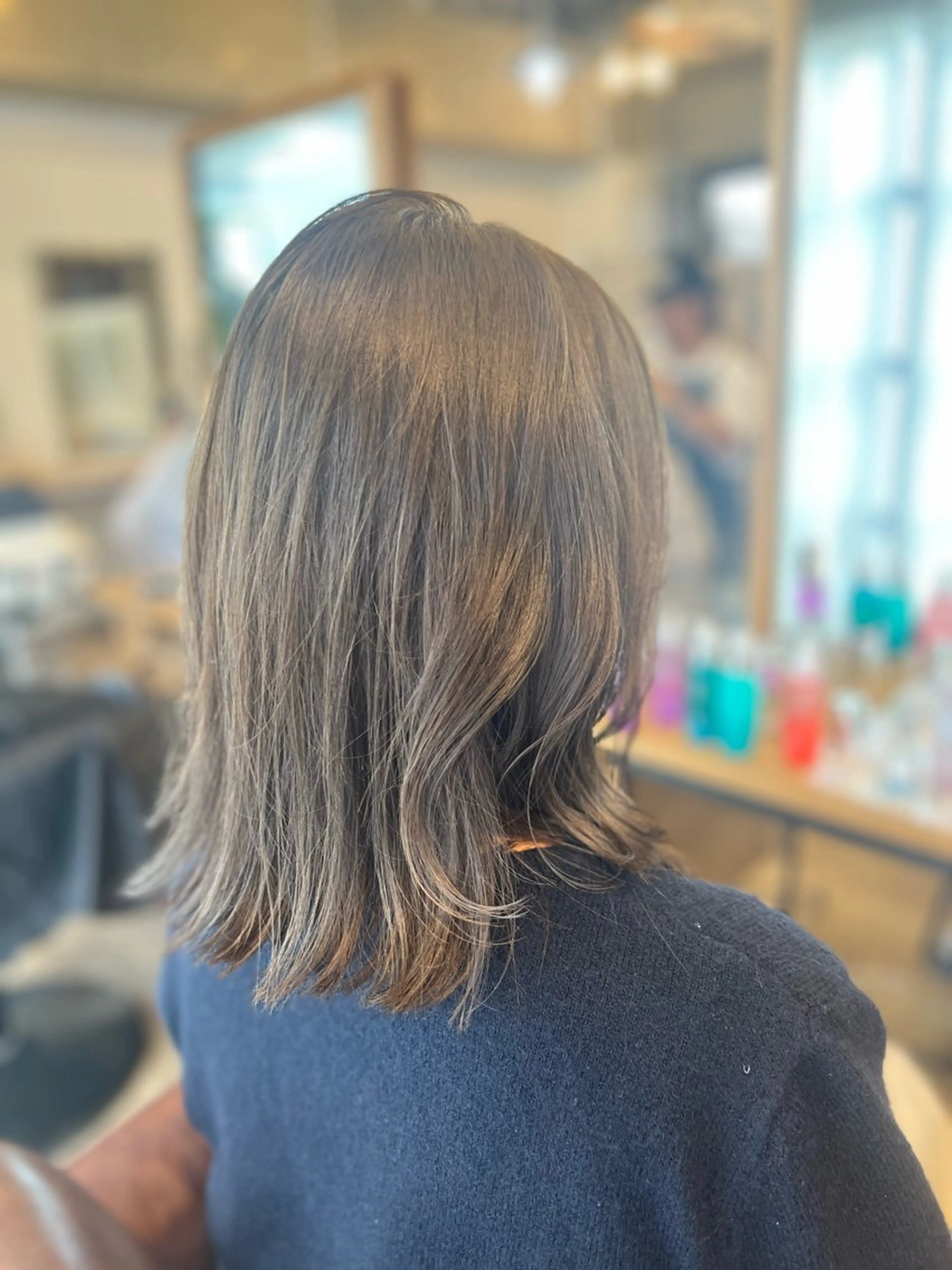 ミディアム Liere Muuのヘアスタイル