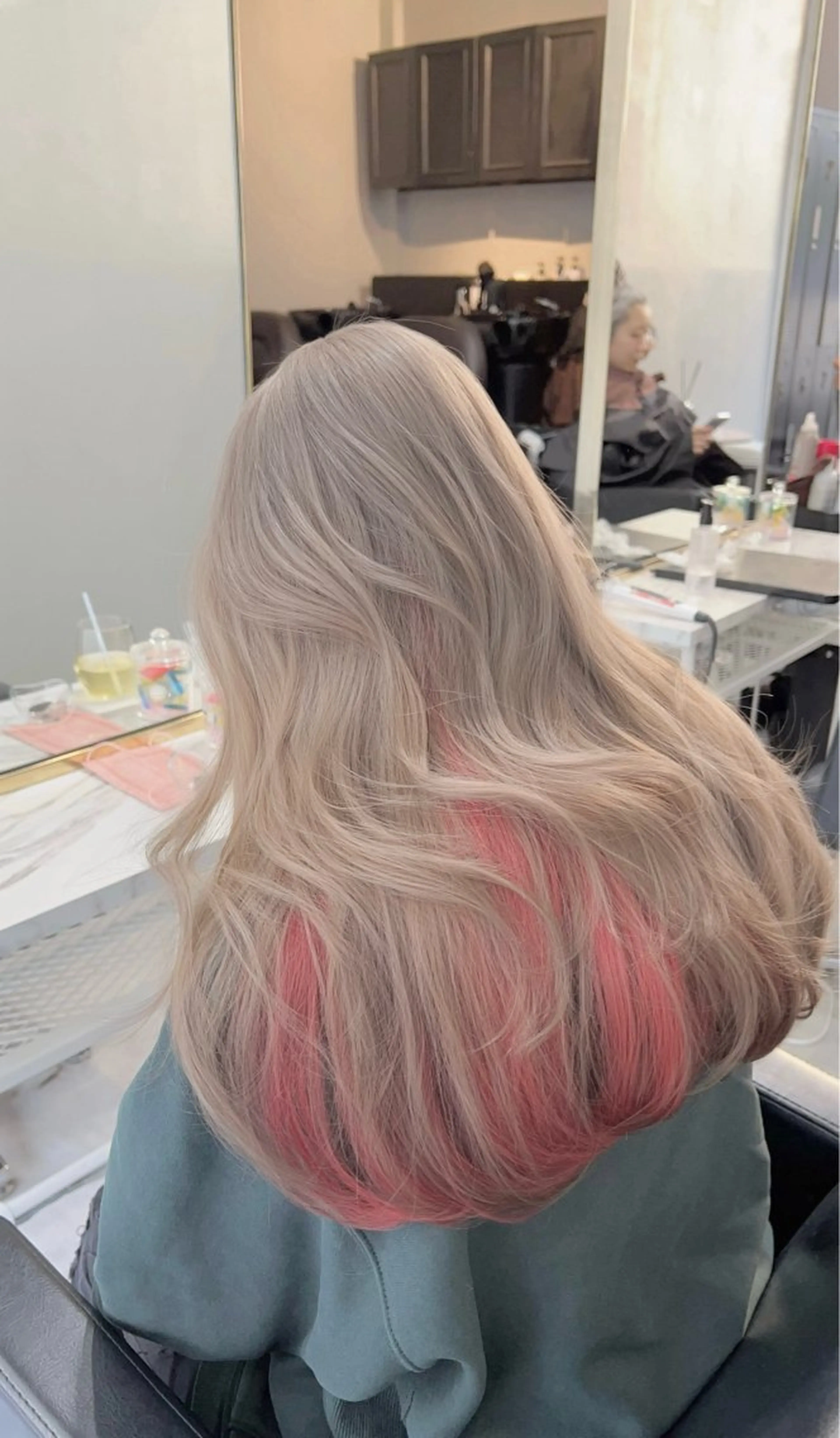 ミディアム カラー カット ヘアカラー トリートメント ヘアセット 🫧艶ダブルカラー ブリーチ🫧トモヤのヘアスタイル