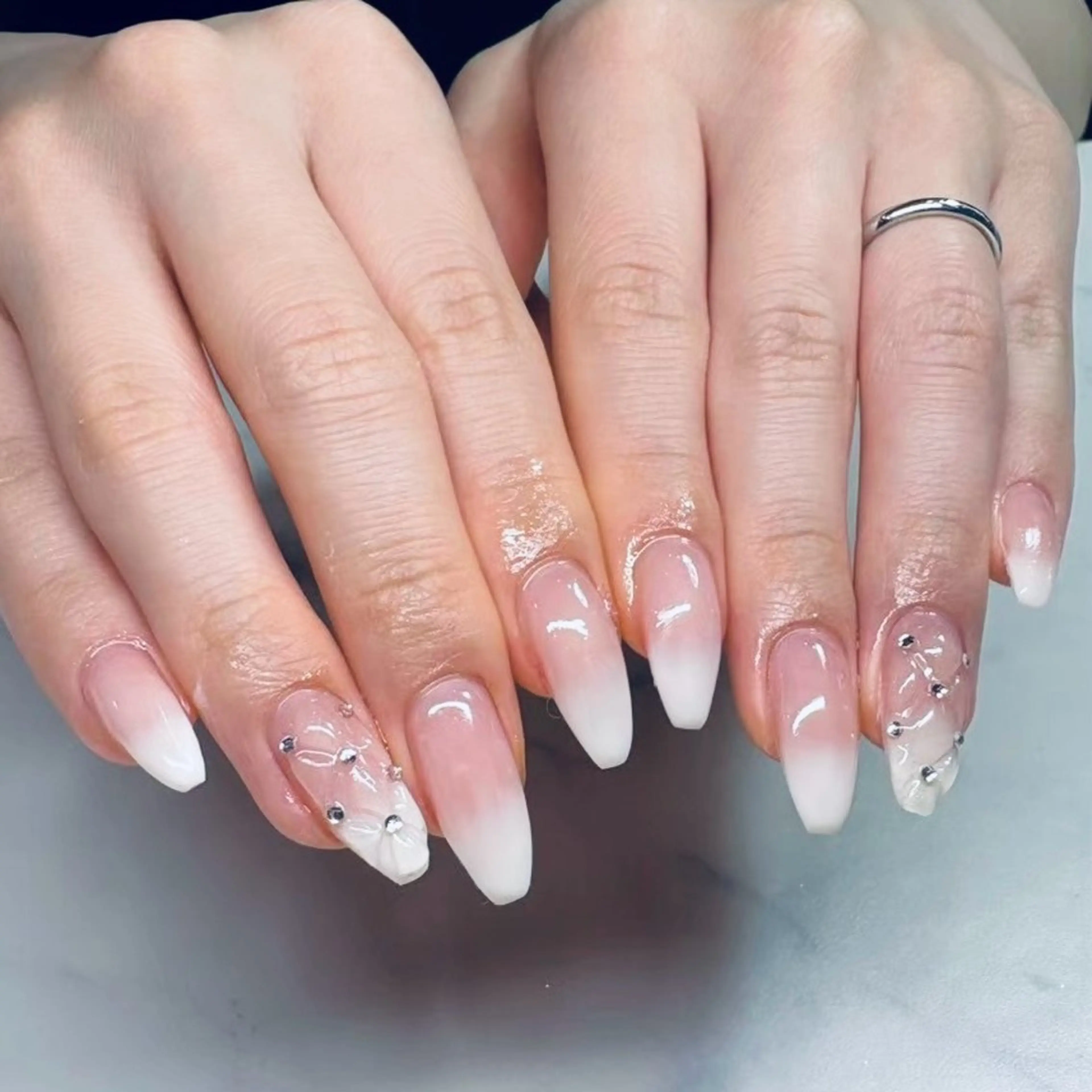 ネイル 持ち込み Knail . iのネイルデザイン