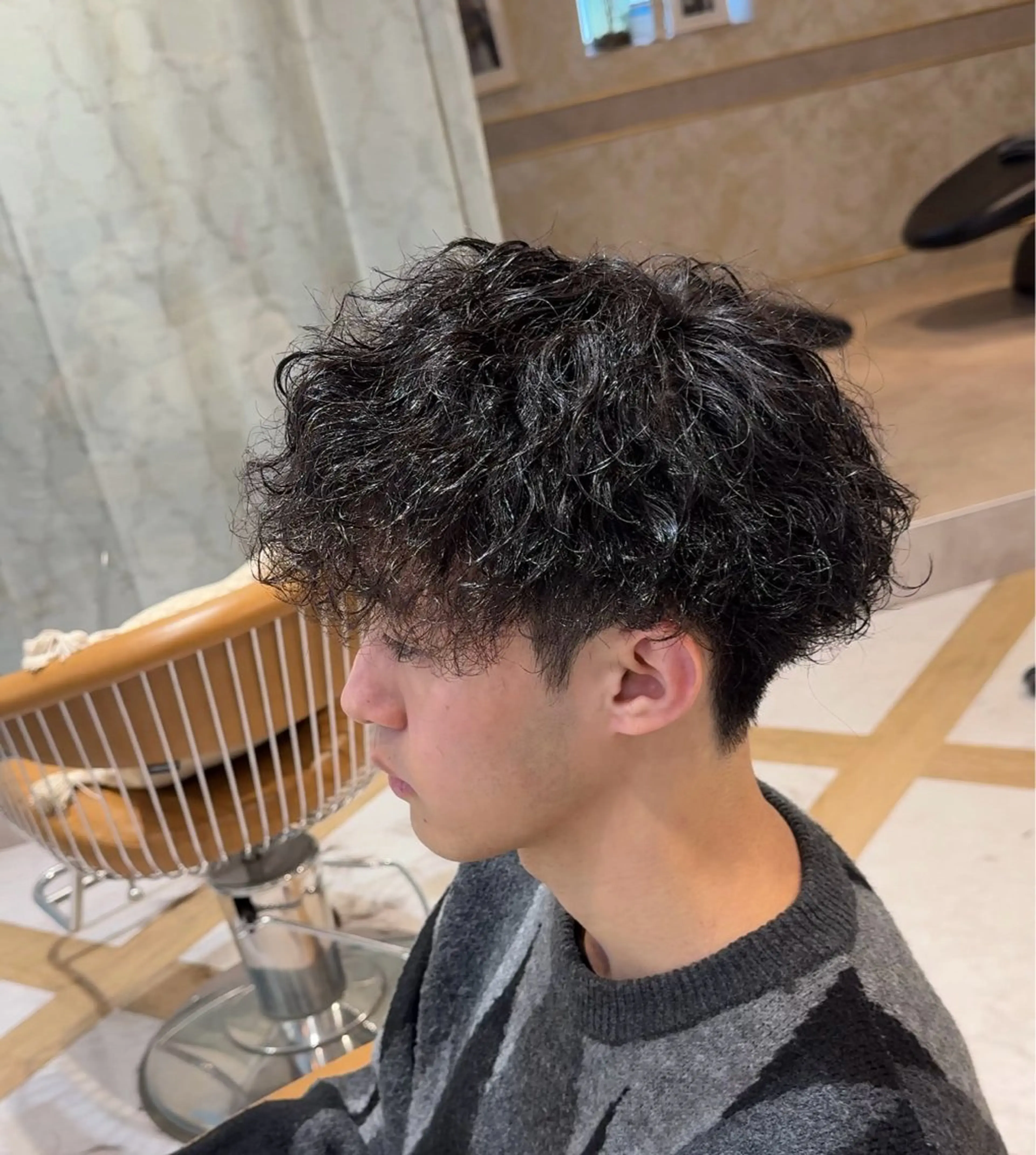 パーマ メンズ カット パーマ トリートメント ヘアセット Lond  strada所属・ハクヤ心斎橋 パーマ/縮毛矯正のヘアスタイル