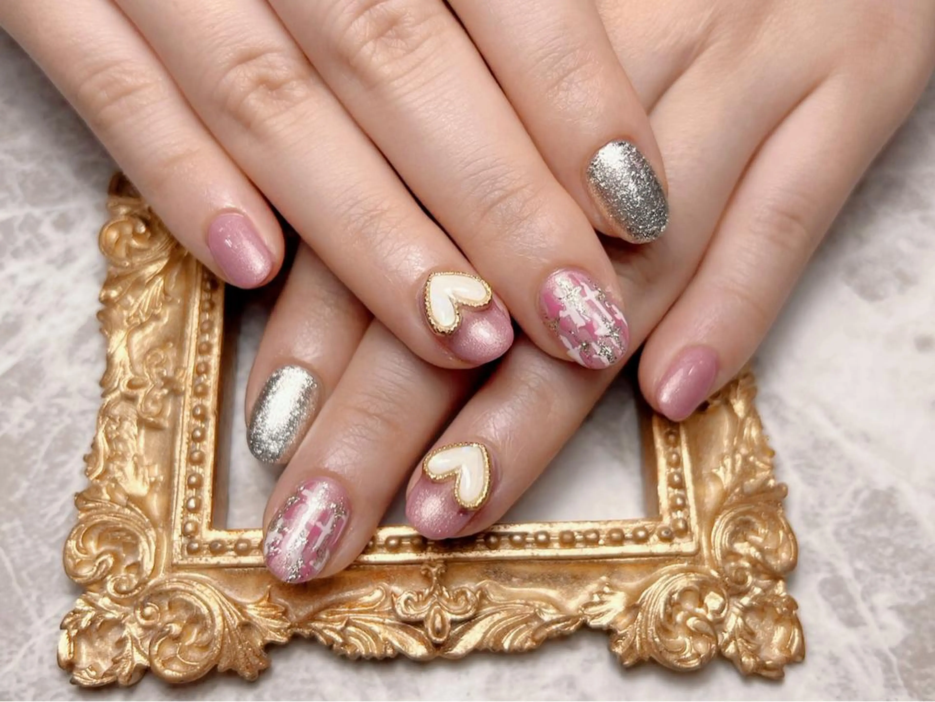 ネイル ハンドネイル マジック ミラーのネイルデザイン