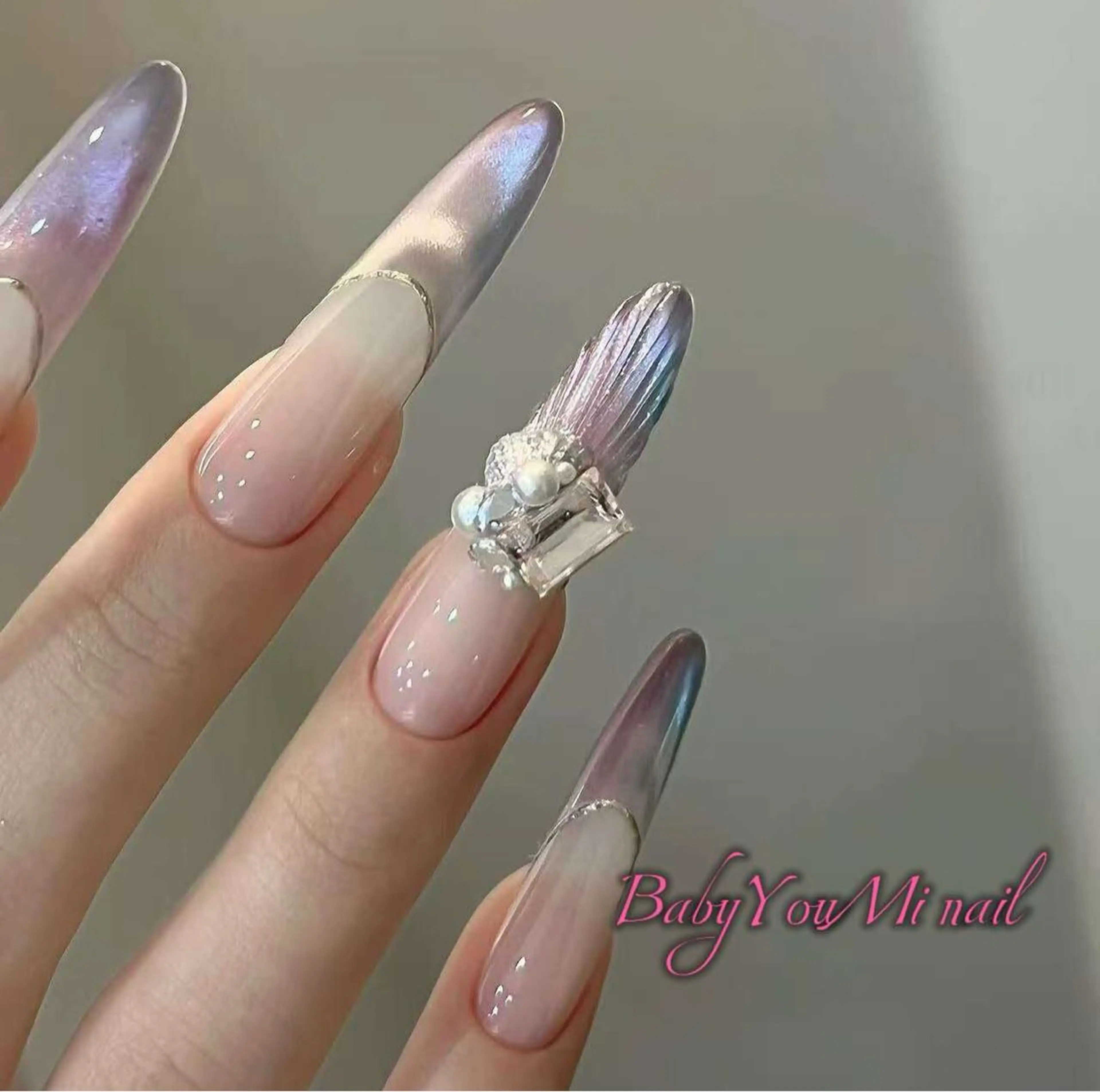 ネイル オーロラネイル フラワーネイル フットネイル フレンチネイル ジェルネイル ハンドネイル BabyYouMi nailのネイルデザイン