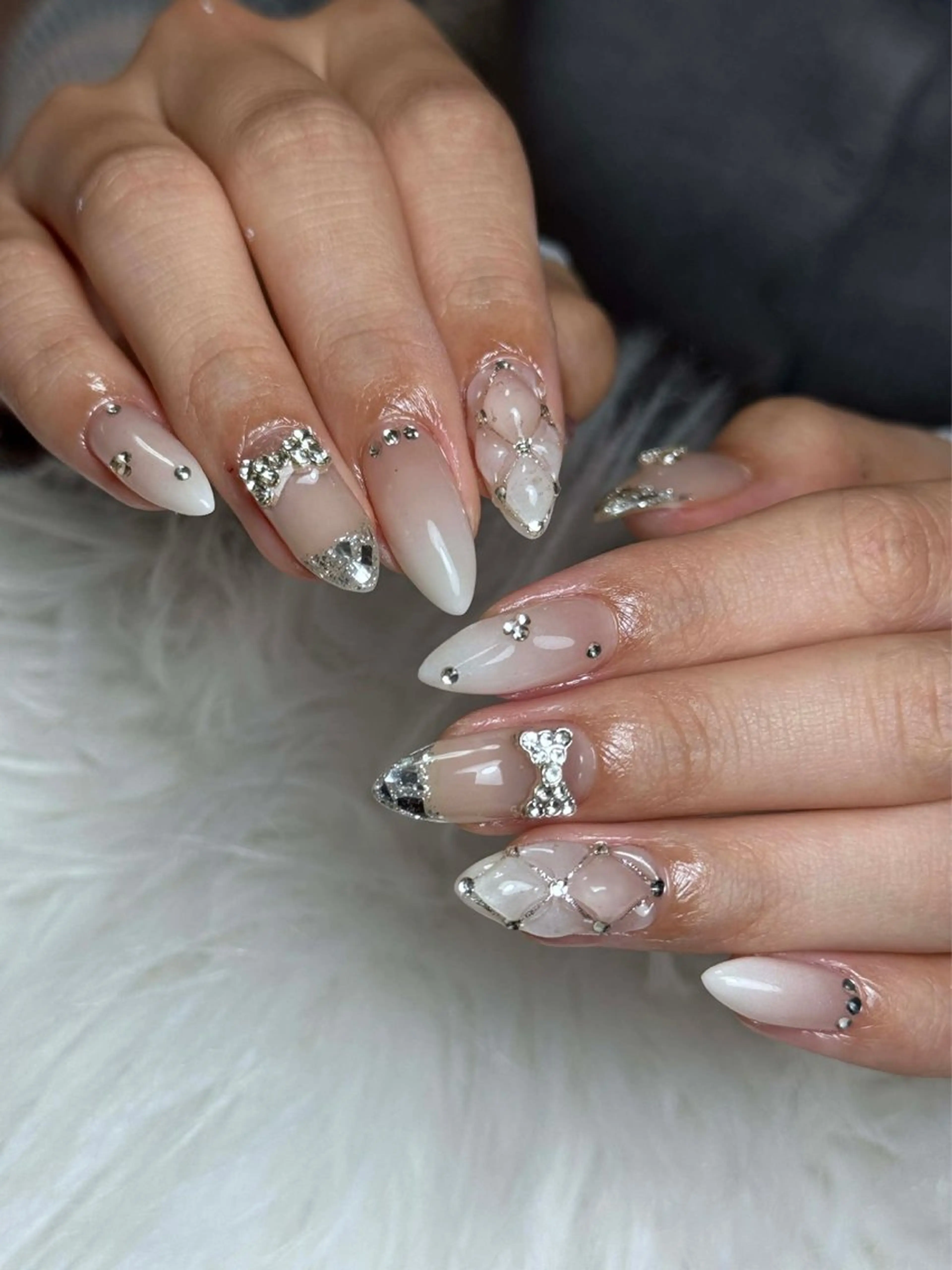 ネイル フレンチネイル ジェルネイル ガーリー 韓国ネイル ロングネイル ハンドネイル NieNail Nezukoのネイルデザイン
