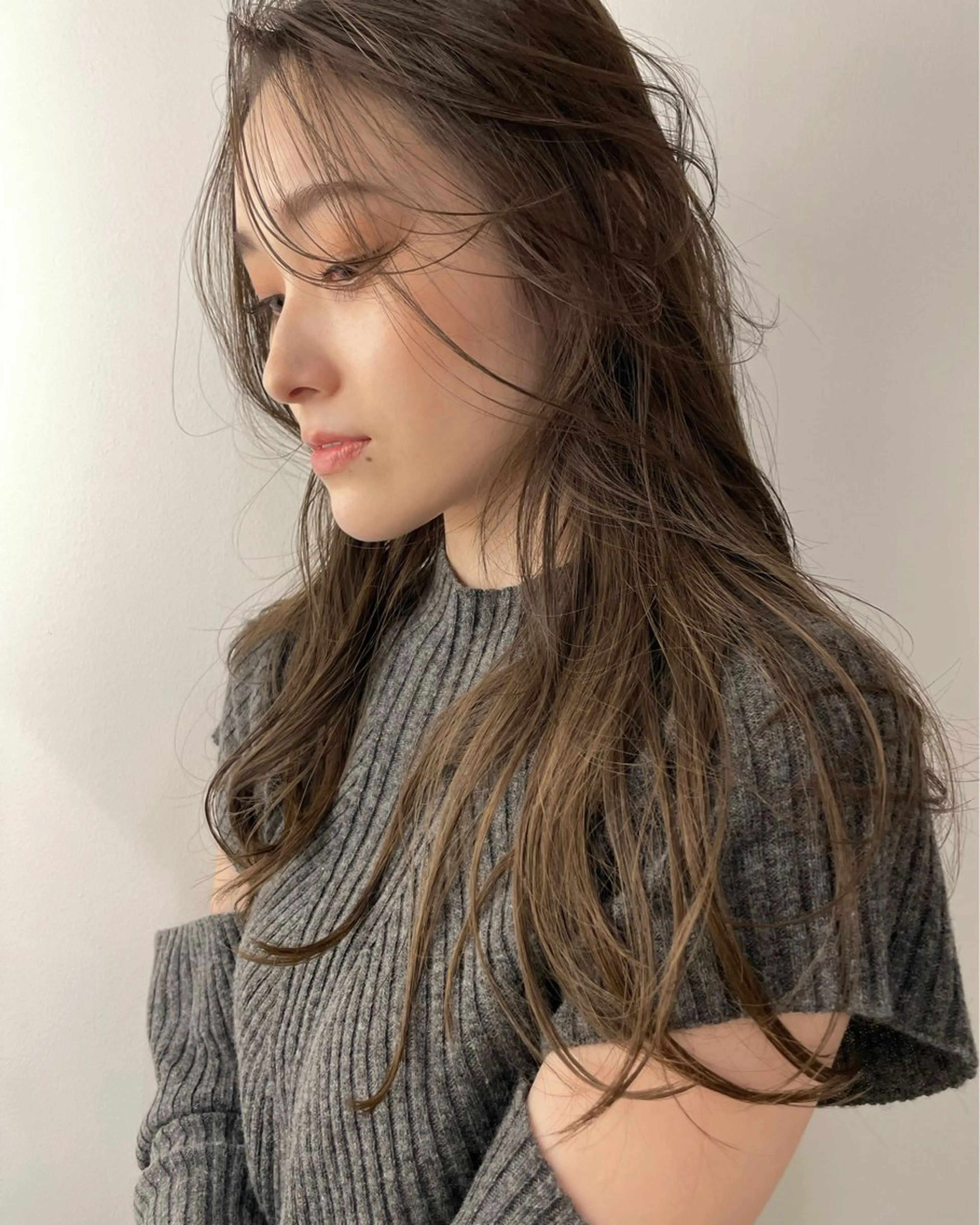 セミロング カラー グレージュ レイヤーカット カット ヘアカラー トリートメント 透明感カラー＊ レイヤー/清水大地のヘアスタイル