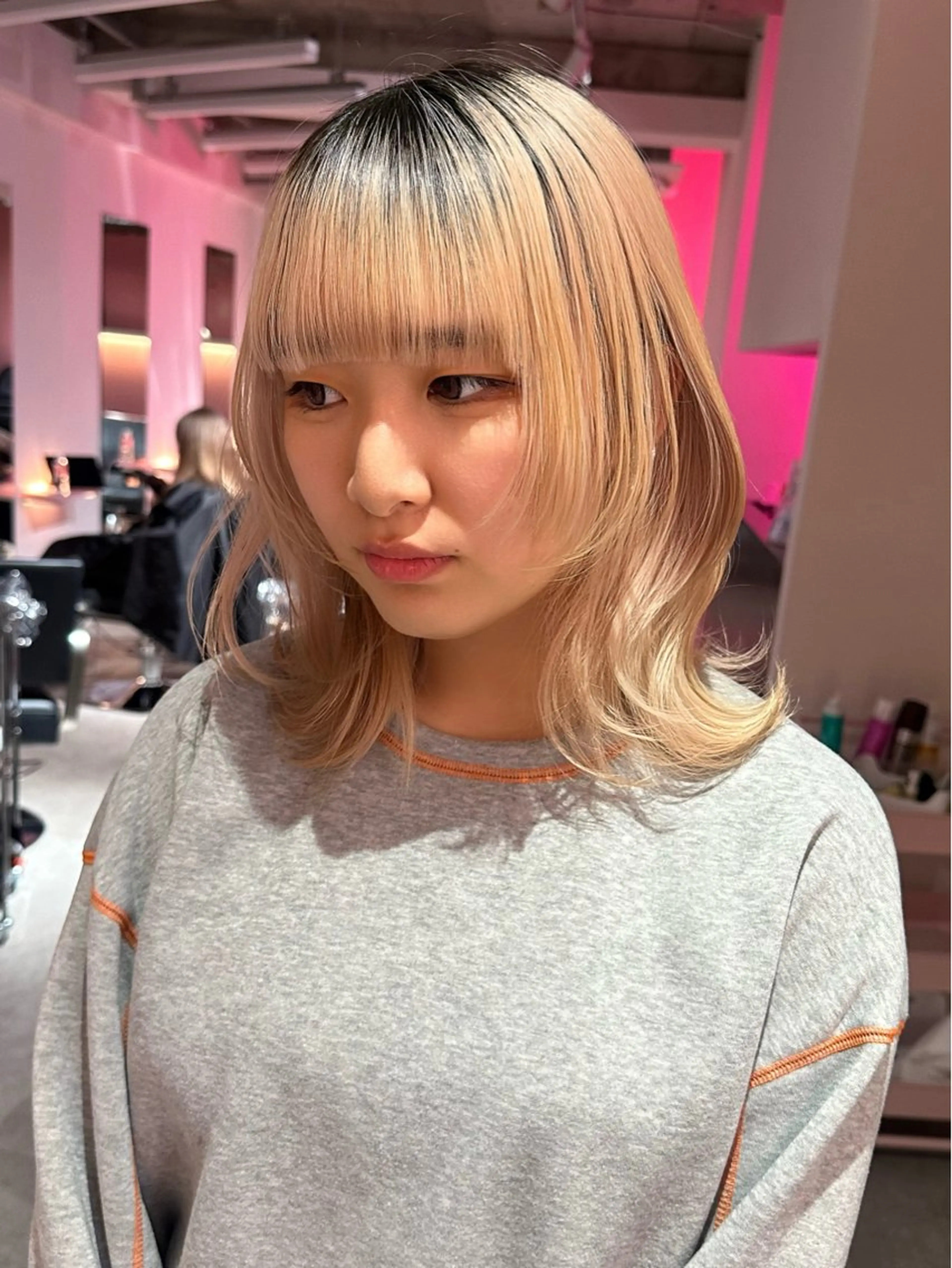ミディアム レイヤーカット ウルフカット ブリーチカラー /MAHIROのヘアスタイル
