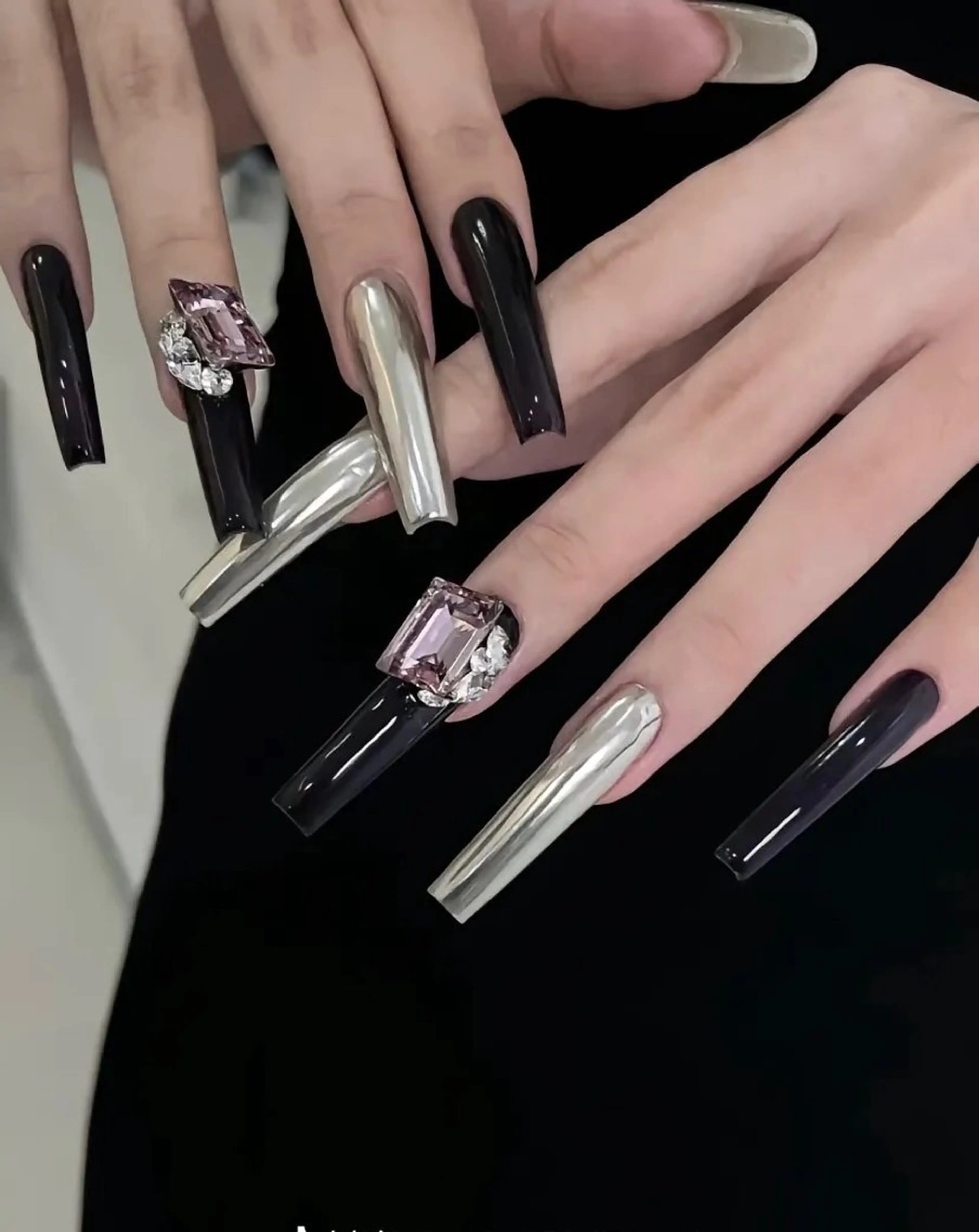 ネイル The ONE栄店 横地のネイルデザイン