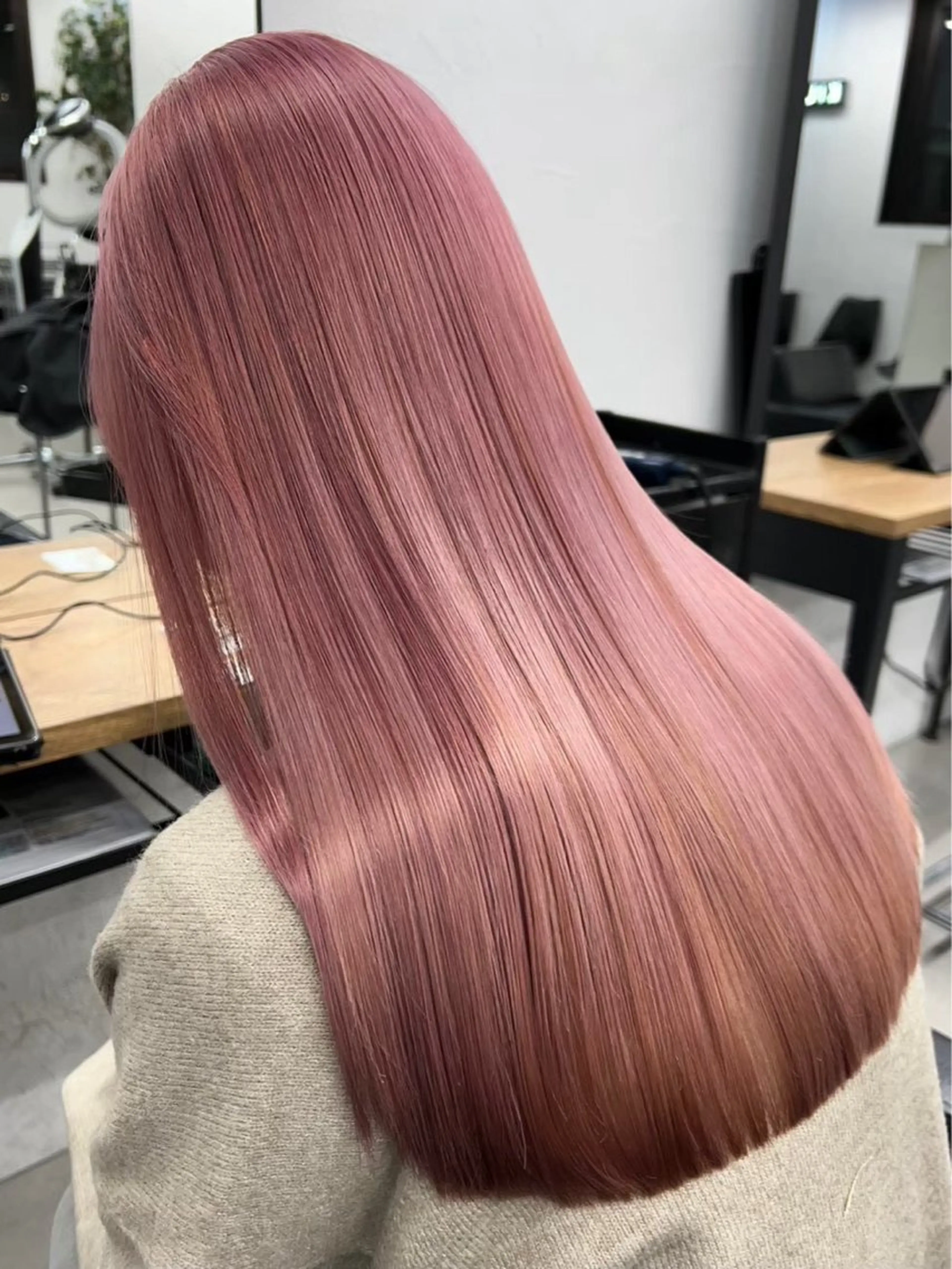 カラー KILLA静岡 ayahaのヘアスタイル