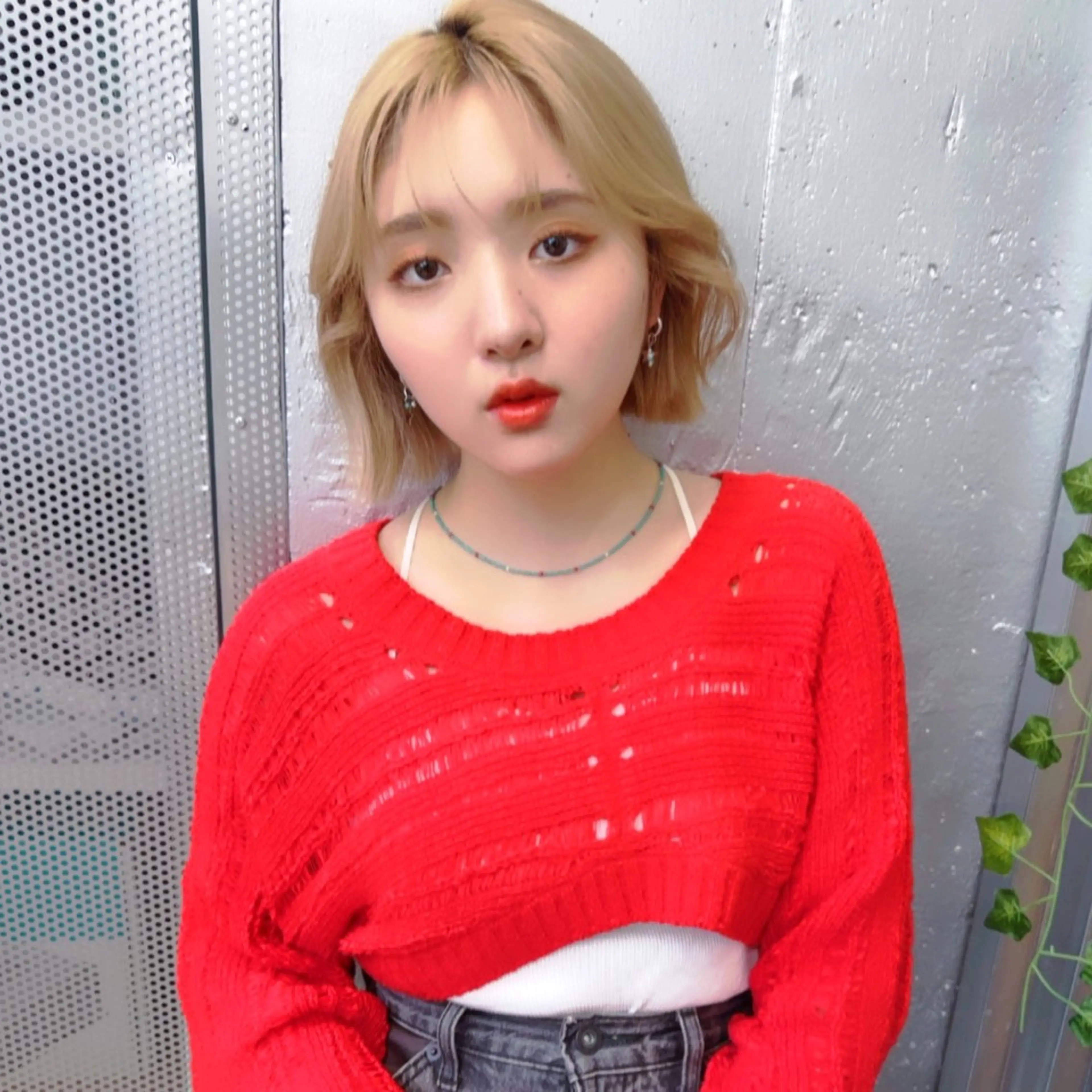 ショート カラー 岡野 静華のヘアスタイル