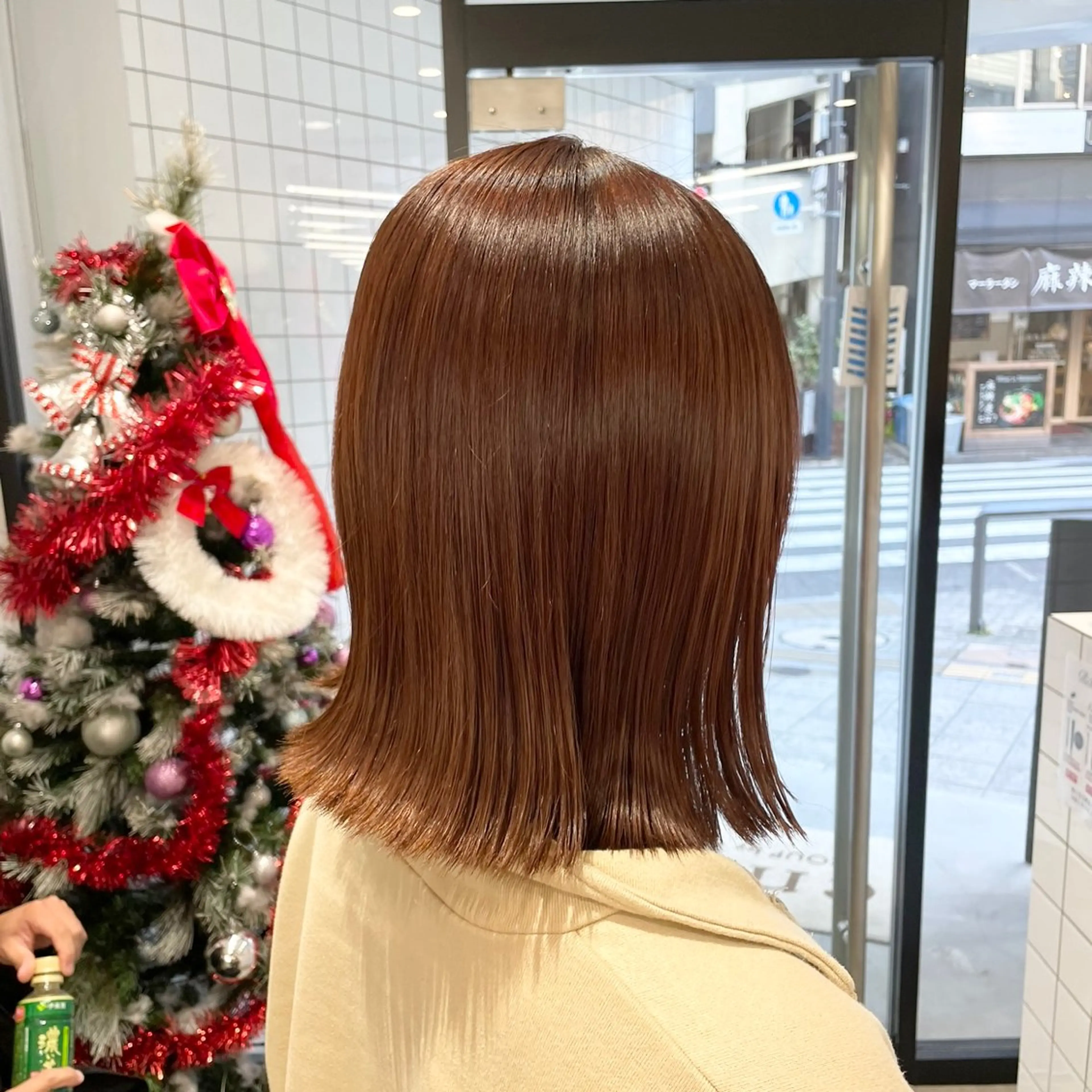 セミロング カラー パーマ ヘアアレンジ メンズ ブラウンカラー オレンジ オレンジブラウン トリートメント mona/ ストレートスタイル✨のヘアスタイル