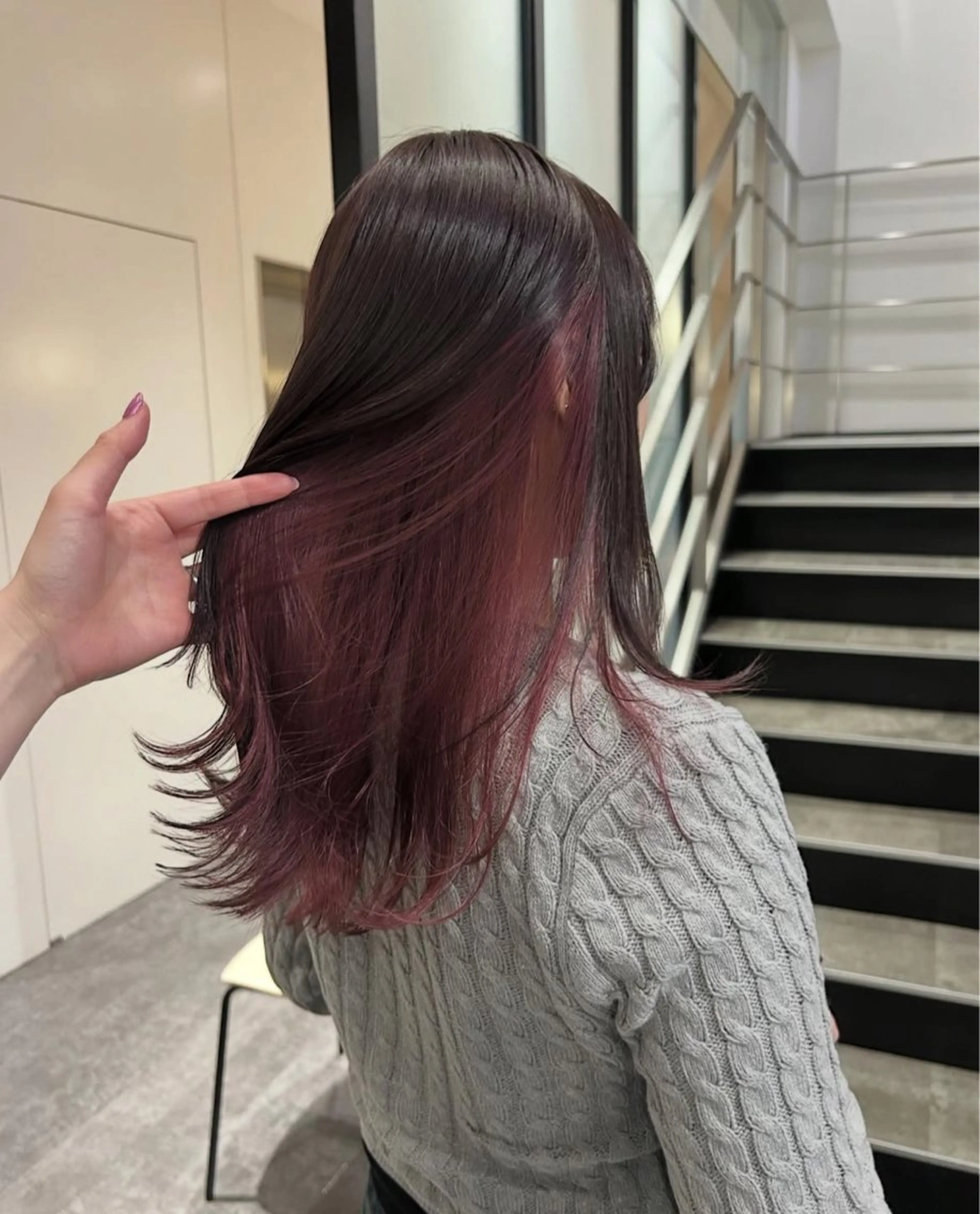 ミディアム カラー ヘアアレンジ キッズ ボルドーカラー インナーカラー ヘアカラー stylist 🌸 kana.のヘアスタイル