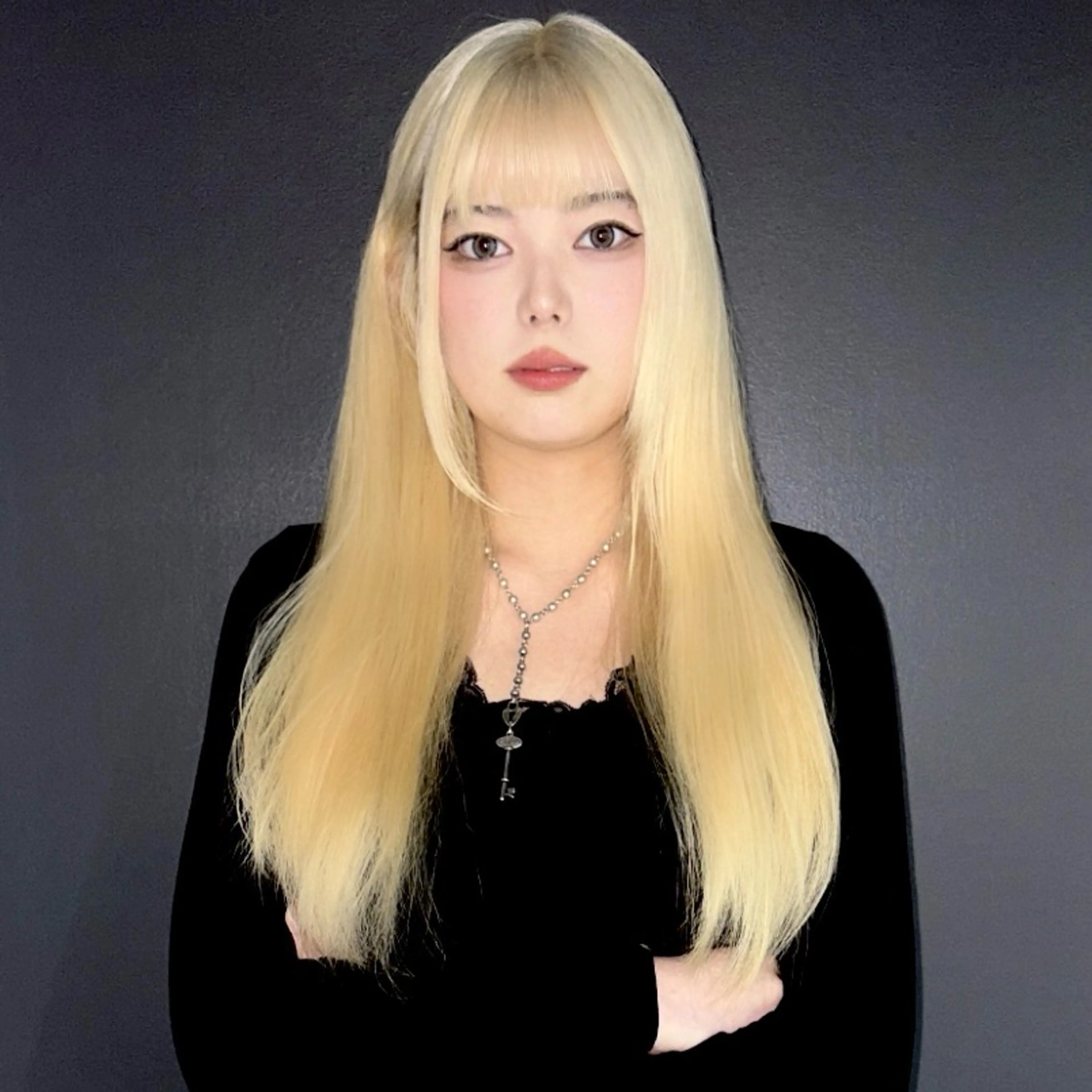 ロング カラー ★デザインカラー ハイトーン ももか★のヘアスタイル