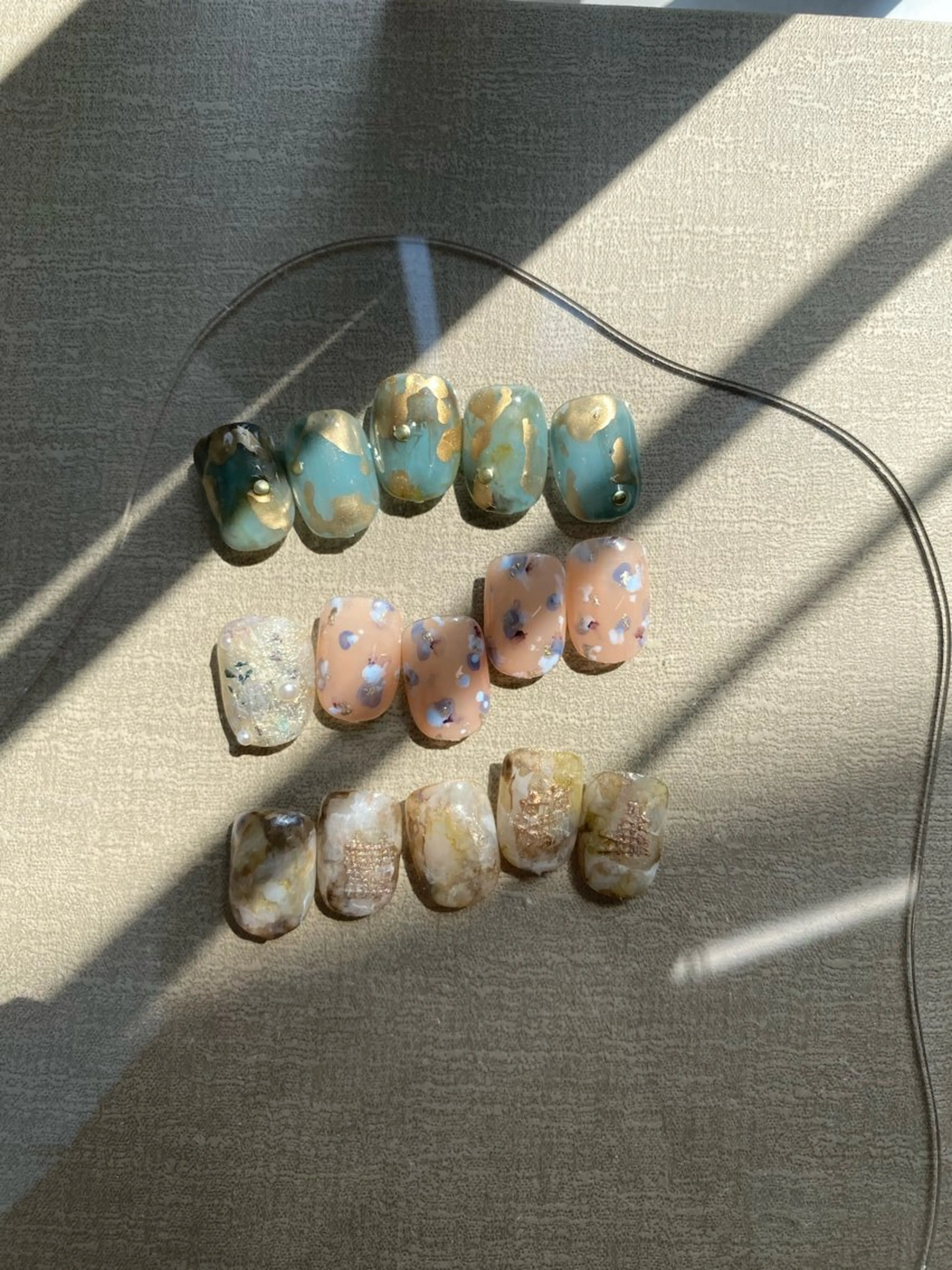 ネイル ジェルネイル マグネットネイル ニュアンスネイル ワンカラーネイル パラジェル ハンドネイル 草加ニュアンスネイル 🌚hersのネイルデザイン