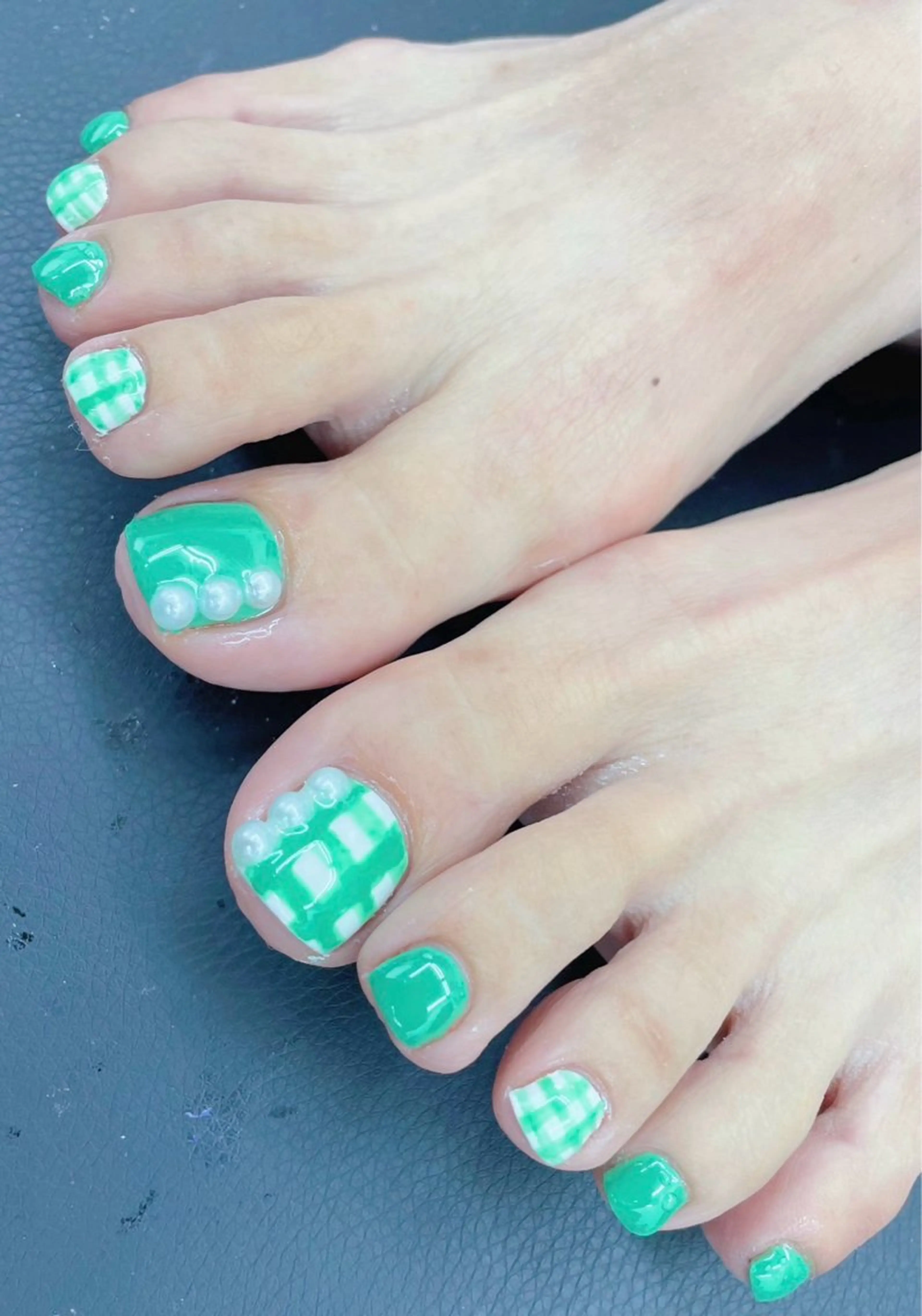 ネイル フットネイル ぷっくりネイル シンプルネイル Quee Stllaのネイルデザイン