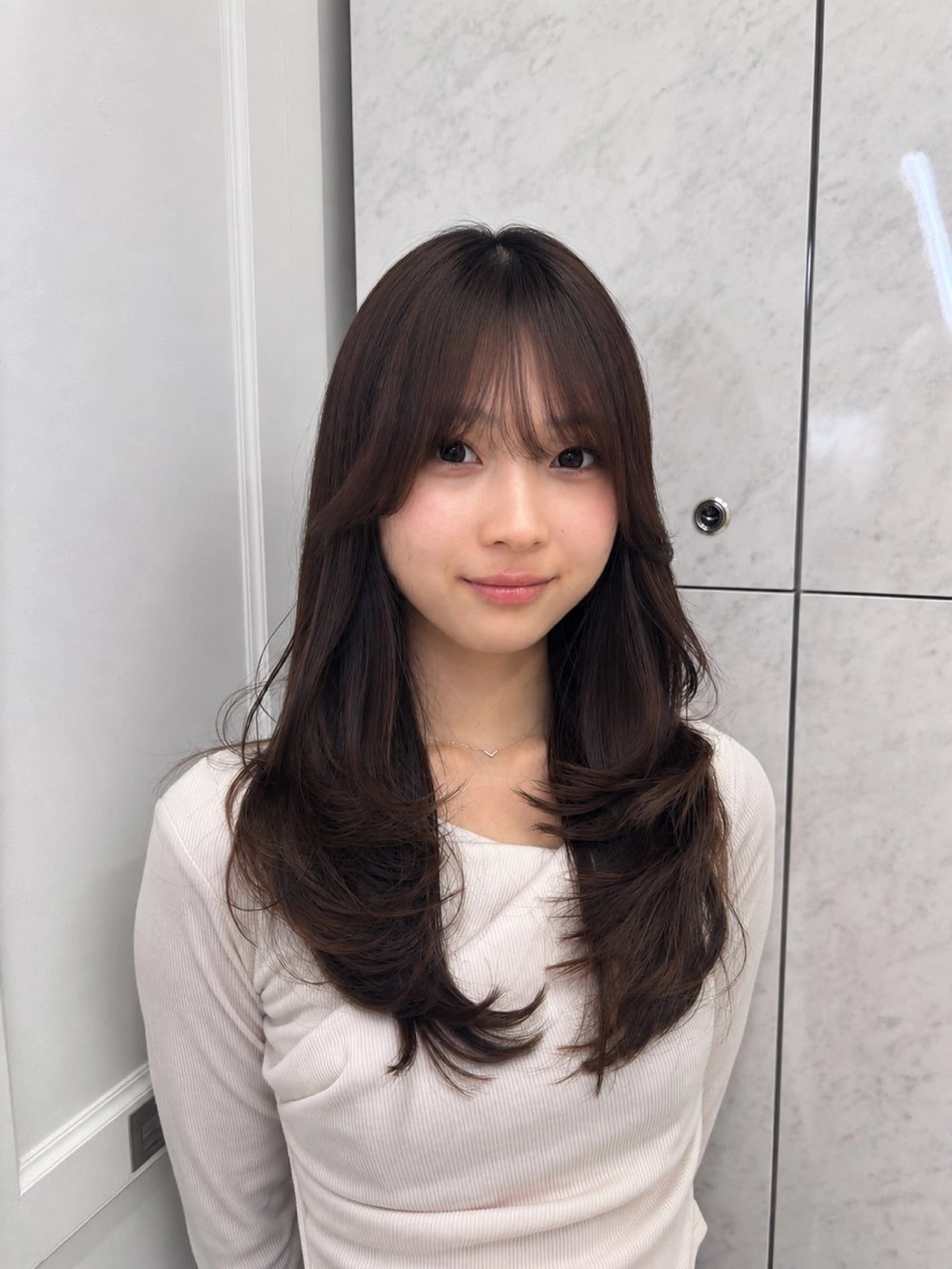 ロング カット ヘアカラー トリートメント 透明感グレージュ/ 縮毛矯正/静岡のヘアスタイル