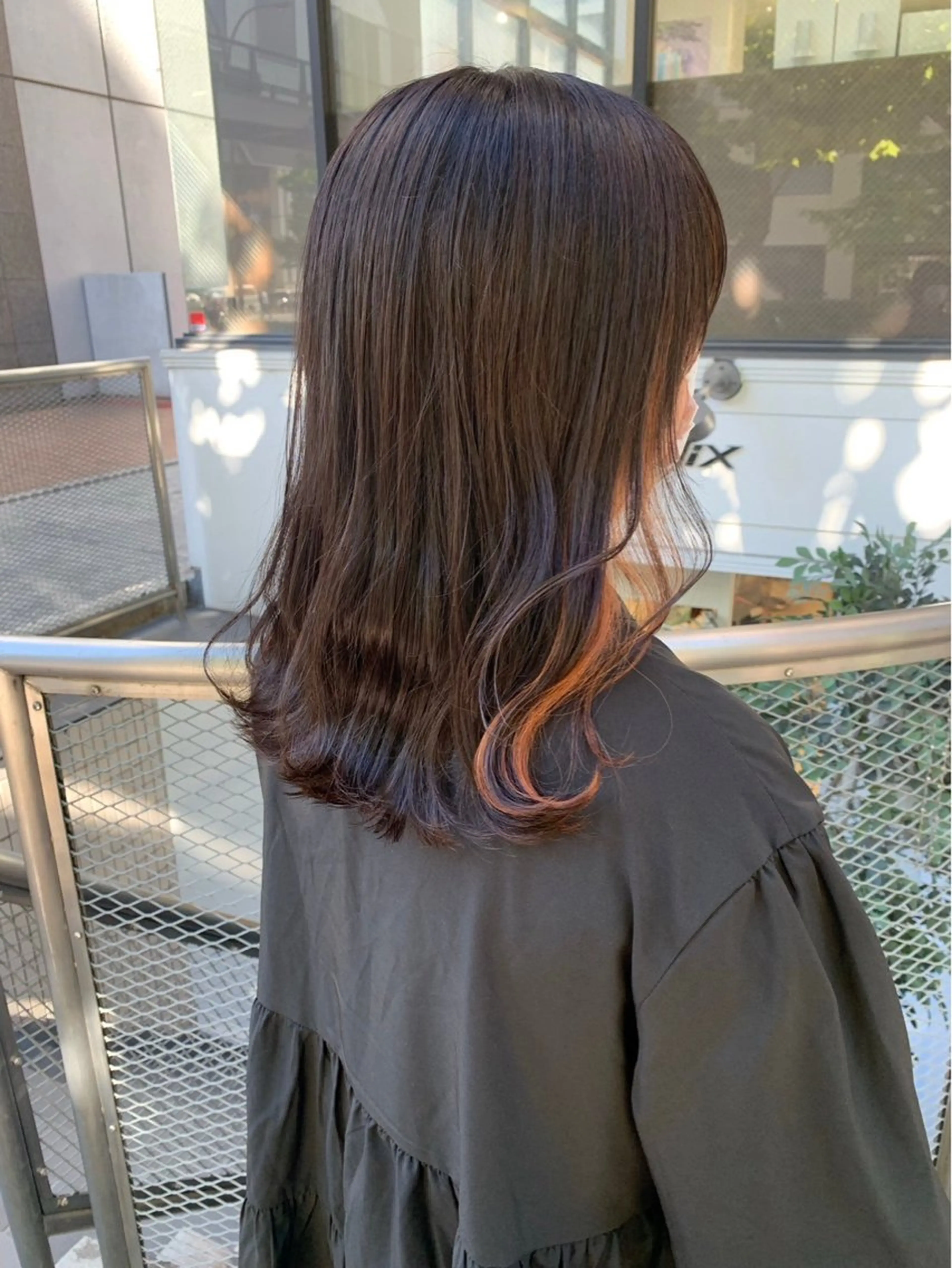 ミディアム カラー ブリーチ インナーカラー ヘアカラー ParveMix￤ 大賀さつき🍨🤍のヘアスタイル