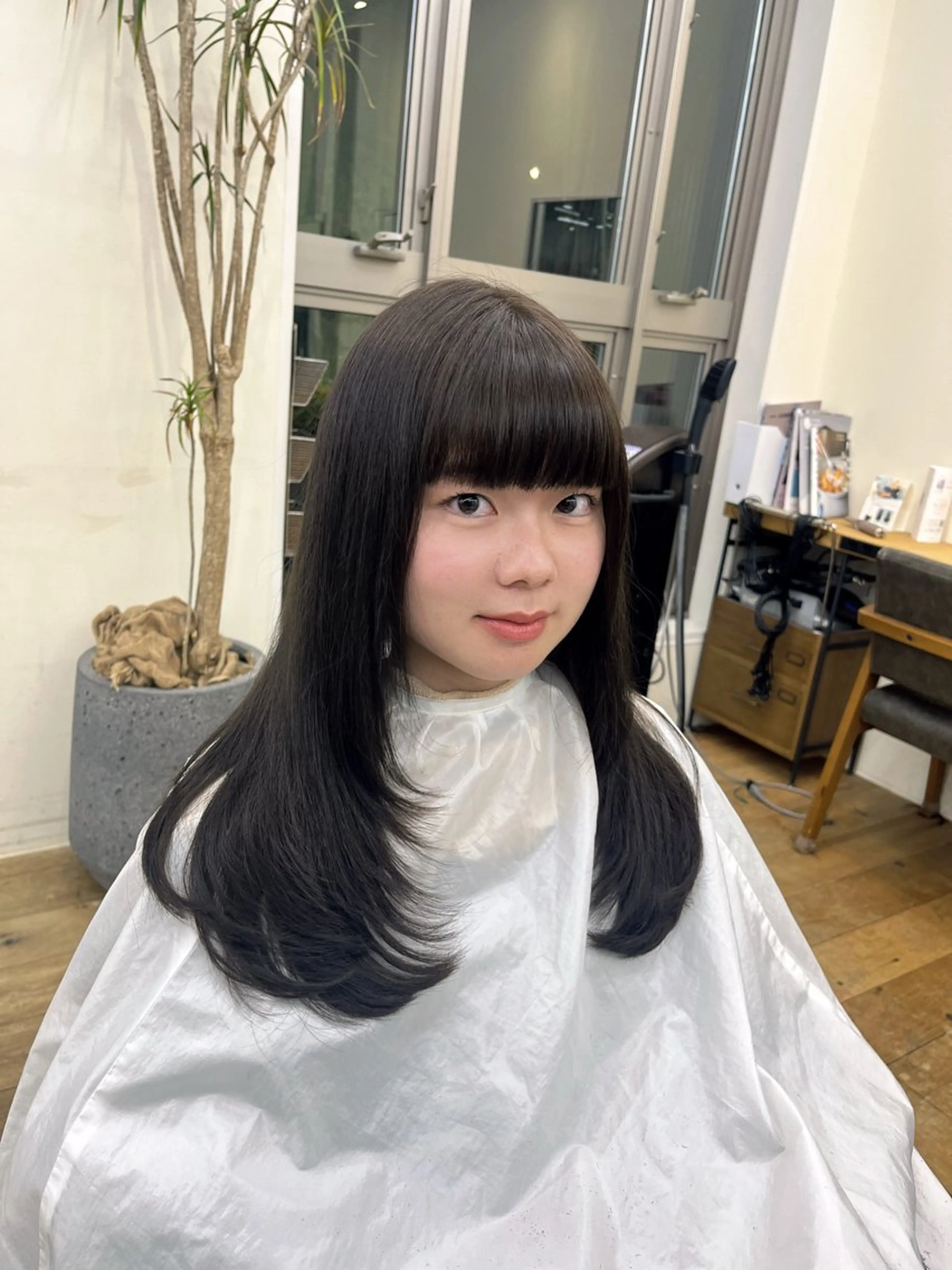 ロング マアヤ/ハイトーン /ハイレイヤーのヘアスタイル