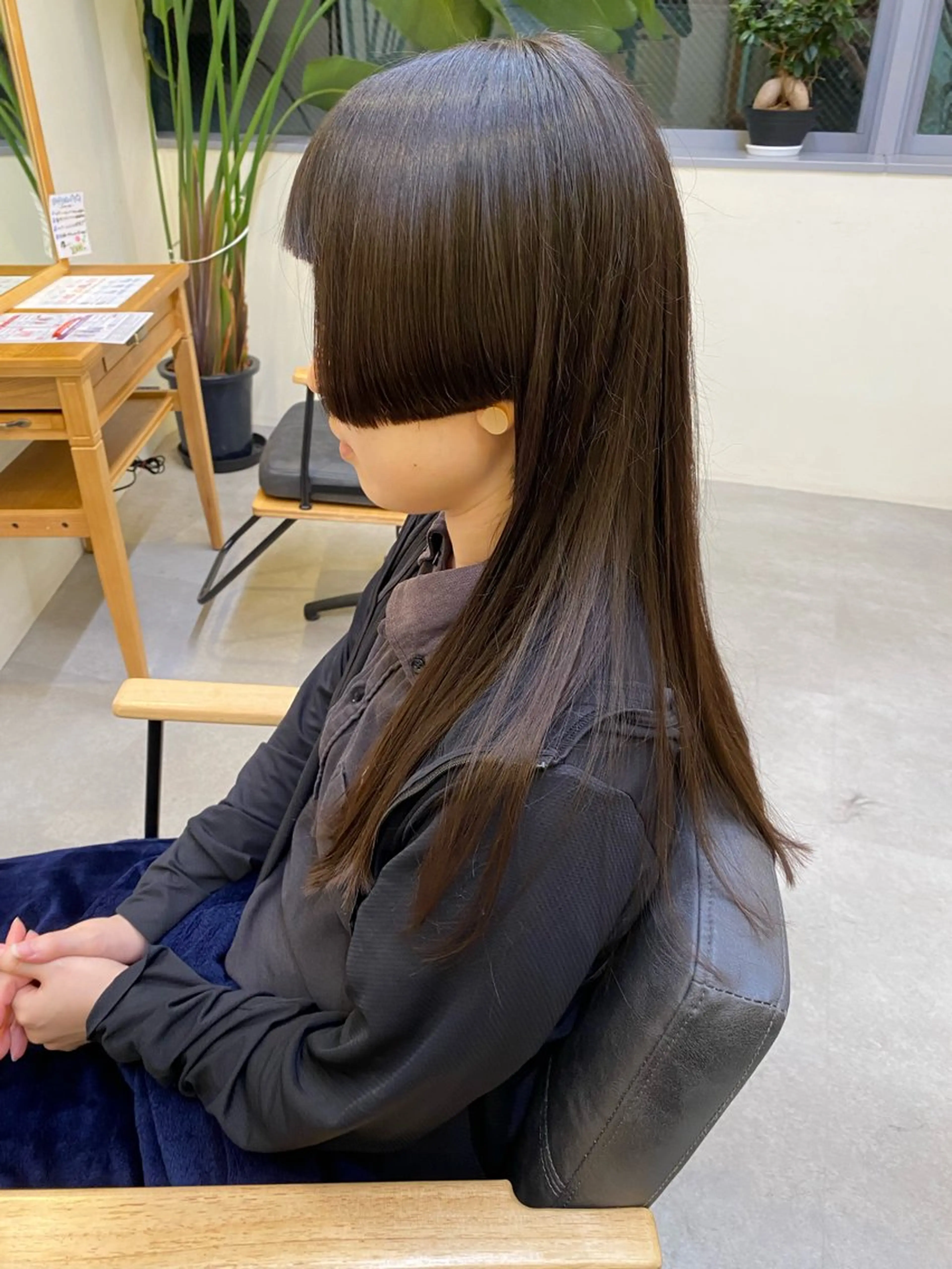 ロング 姫カット 勝海 絢音のヘアスタイル