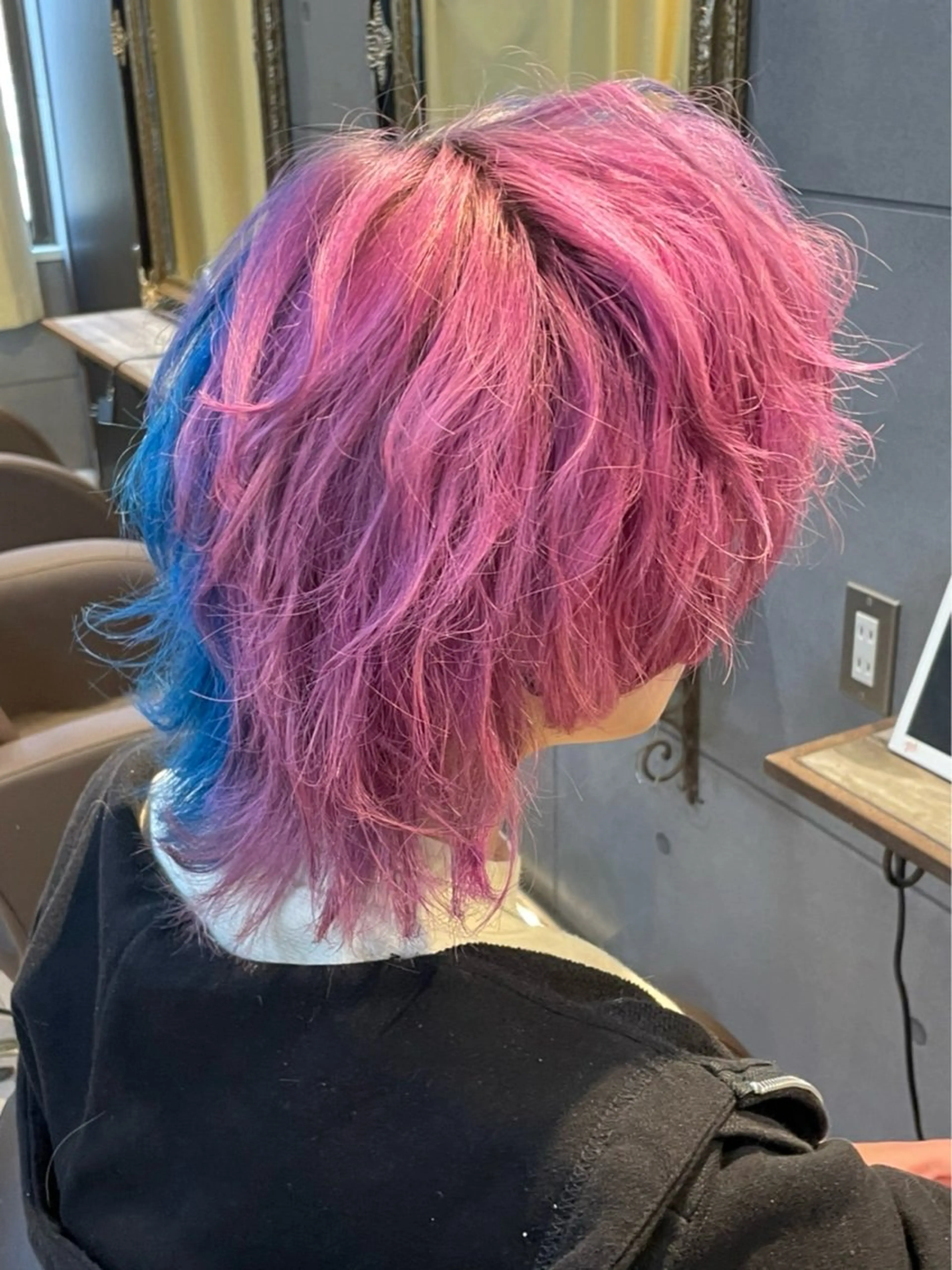 ショート カラー 成瀬 一生のヘアスタイル