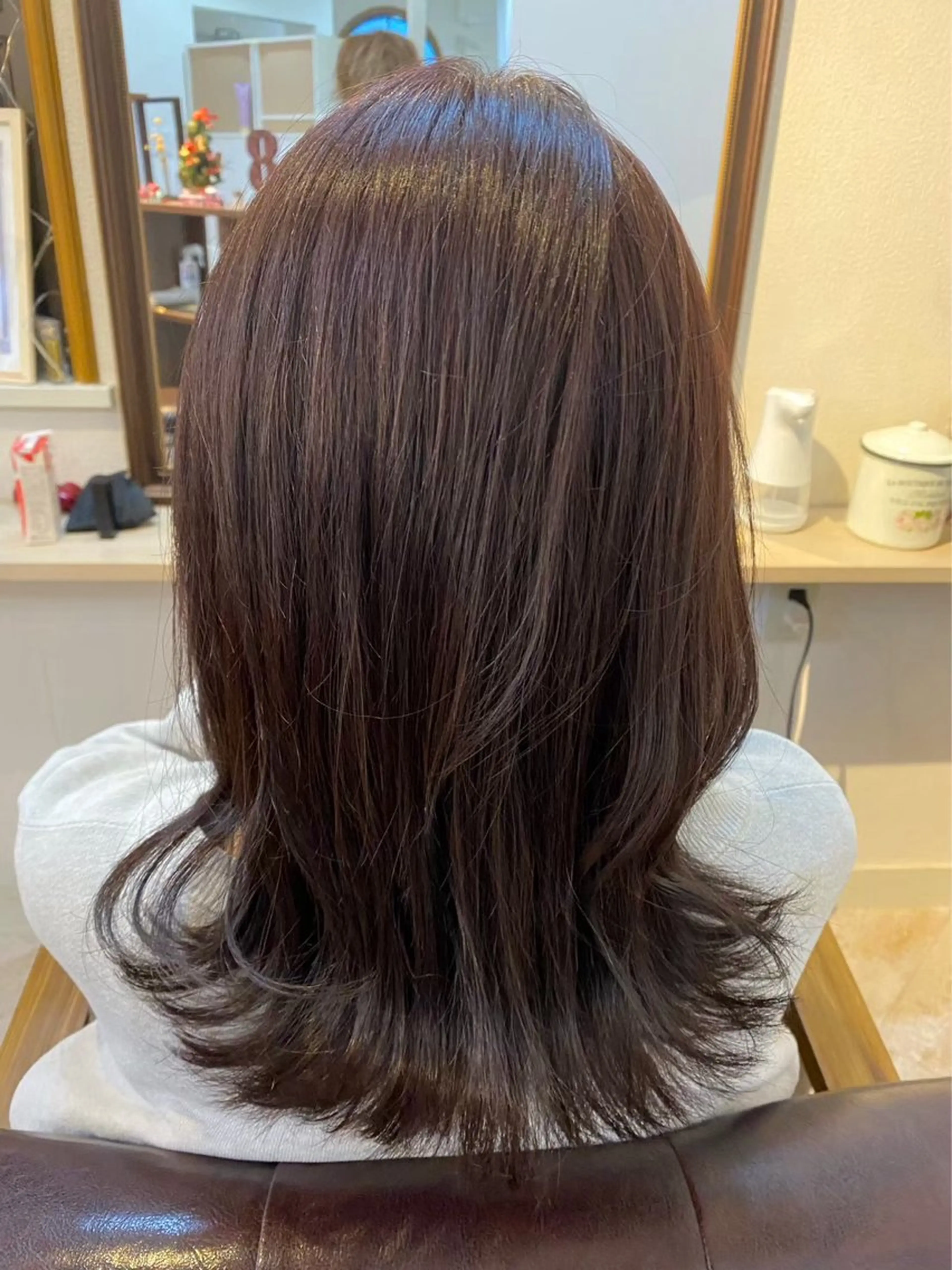 セミロング カラー 髙橋 未来のヘアスタイル