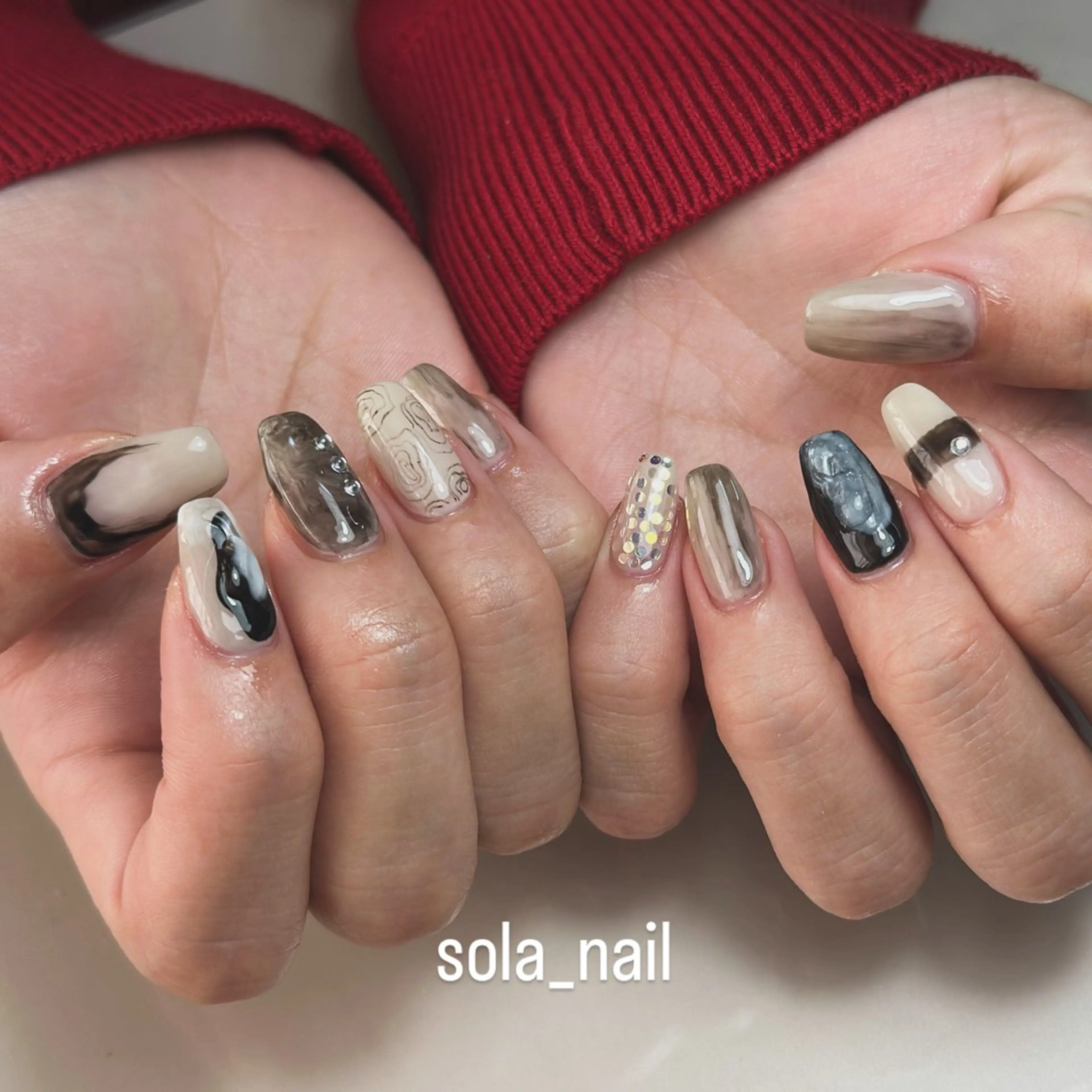 ネイル アートネイル 大理石ネイル(マーブル) 持ち込み ニュアンスネイル オフィスネイル sola nailのネイルデザイン