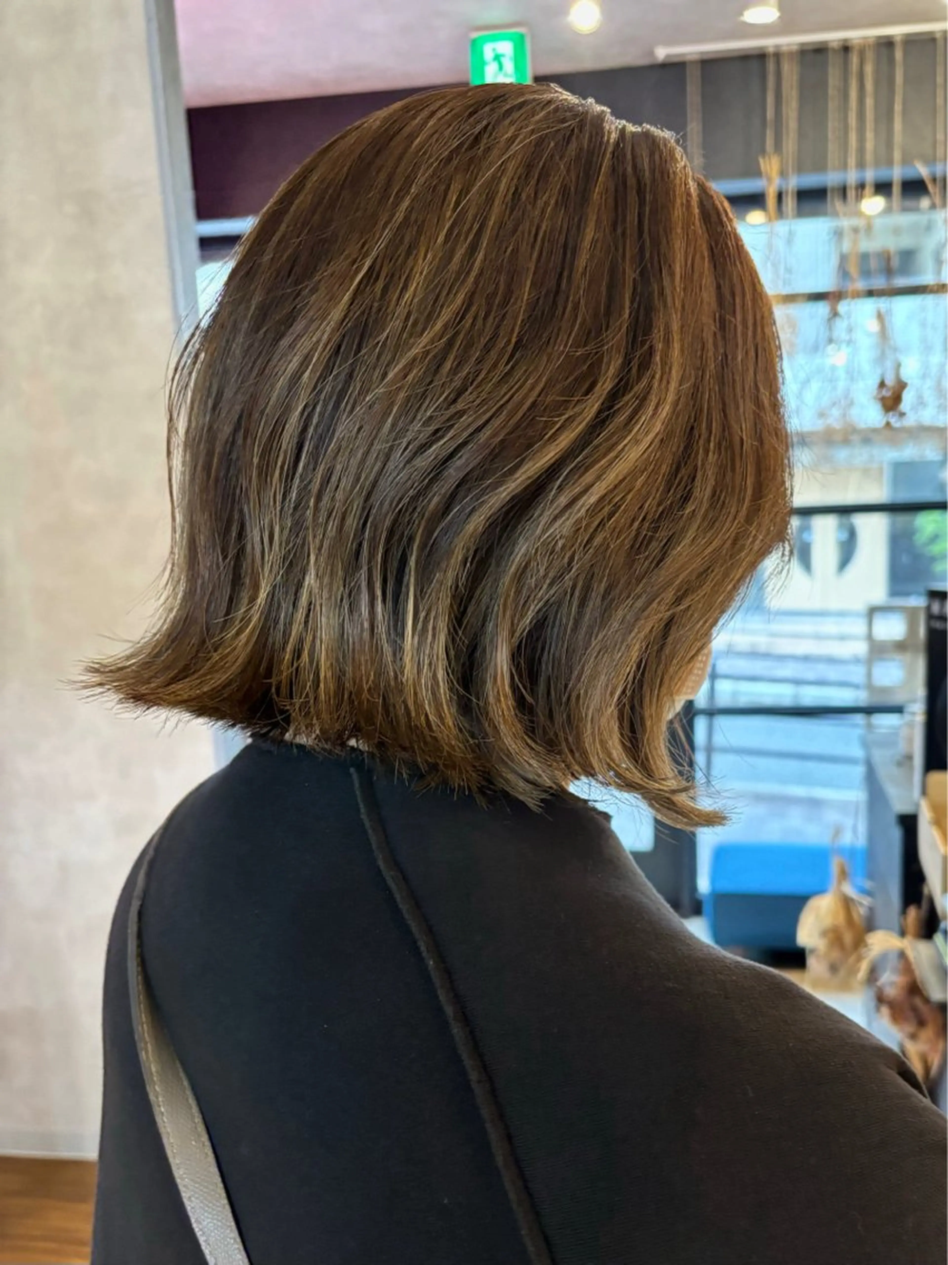 ショート カラー 【aini天王寺】 𝐚𝐢𝐫𝐢✂︎のヘアスタイル