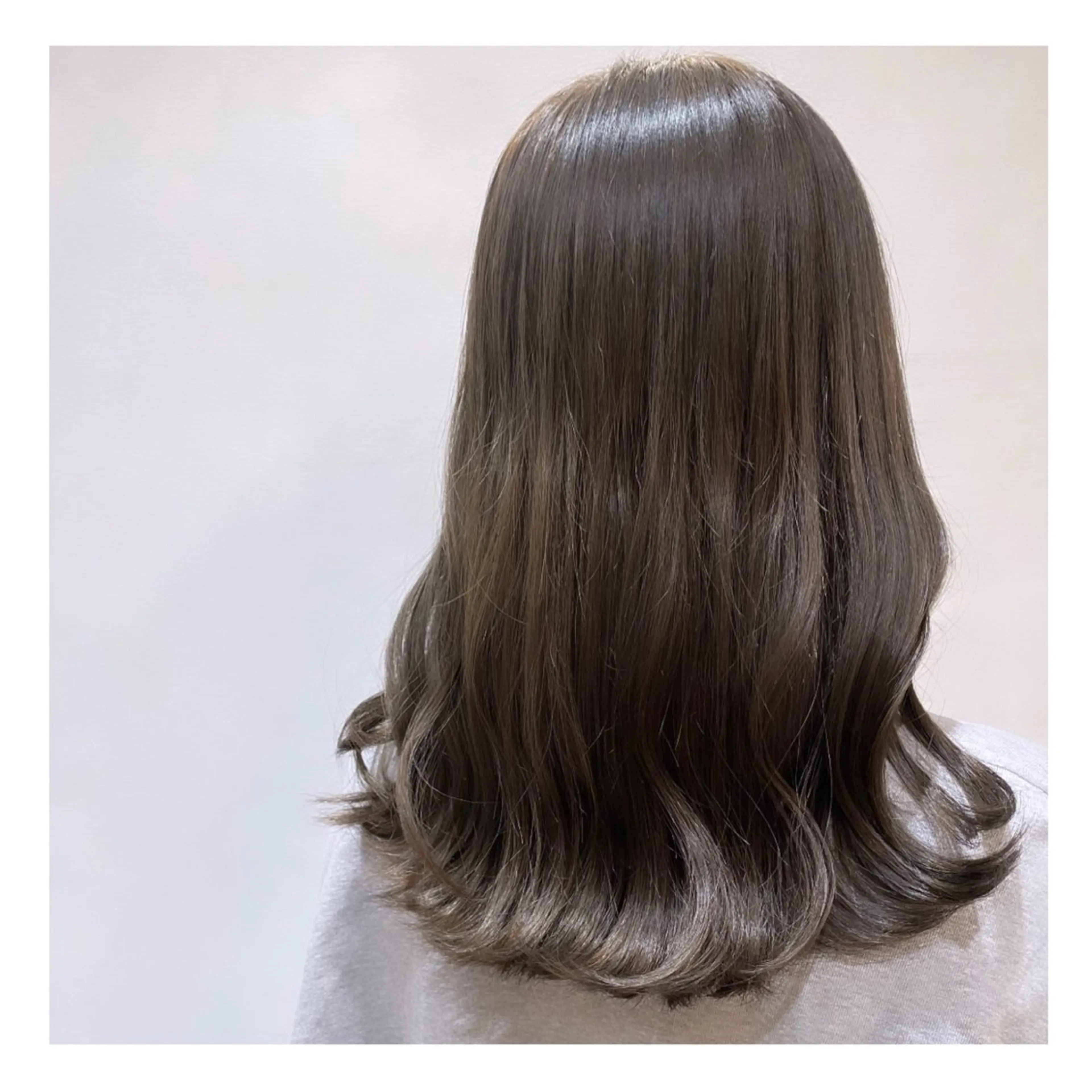 セミロング カラー グレージュ ヘアカラー トリートメント ❁⃘ ち だ り さ ❁⃘のヘアスタイル