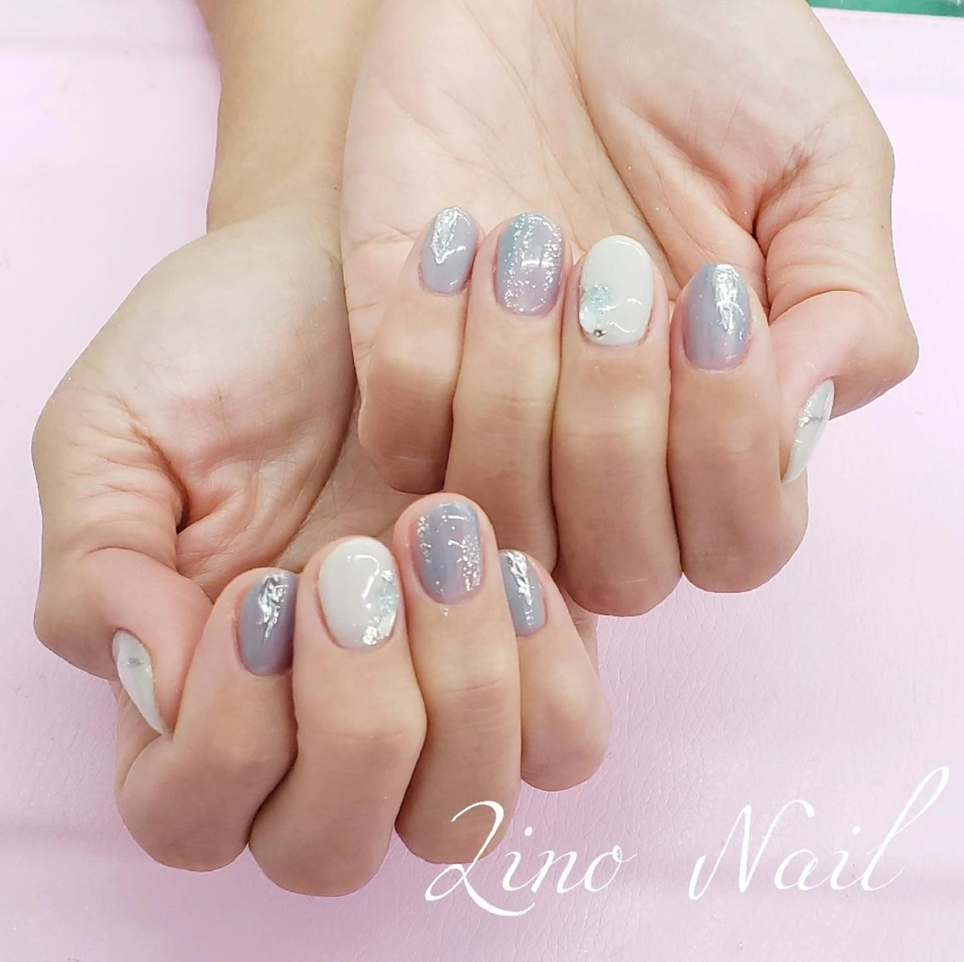 ネイル ブルー カジュアル ジェルネイル ラメ(グリッター) ミラーネイル ハンドネイル Lino Nailのネイルデザイン