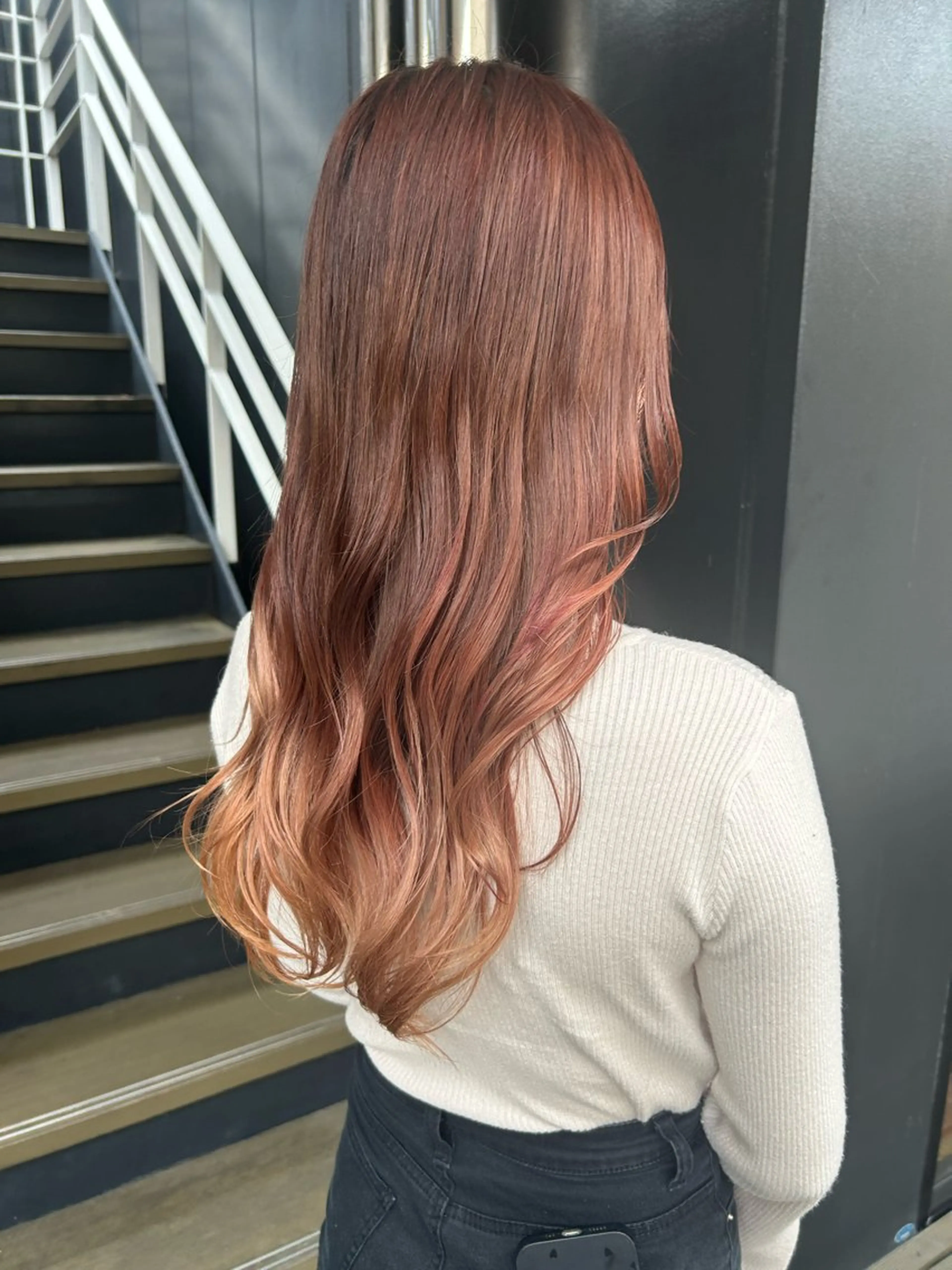 ロング ヘアカラー 🦋髪質改善🦋 眞井琴美のヘアスタイル