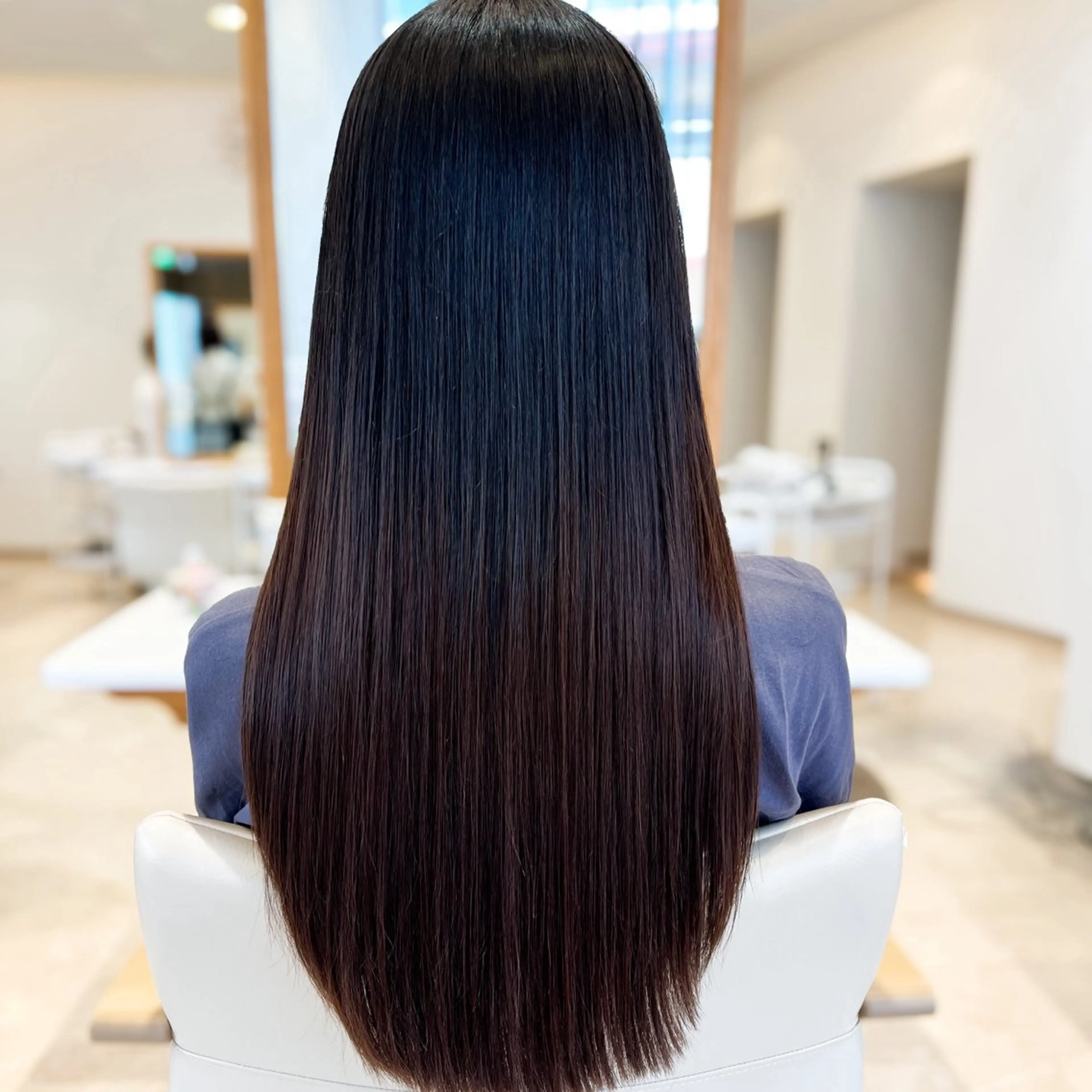 セミロング デート 髪質改善 カット 縮毛矯正 トリートメント ミタニ/髪質改善 /レイヤーカットのヘアスタイル