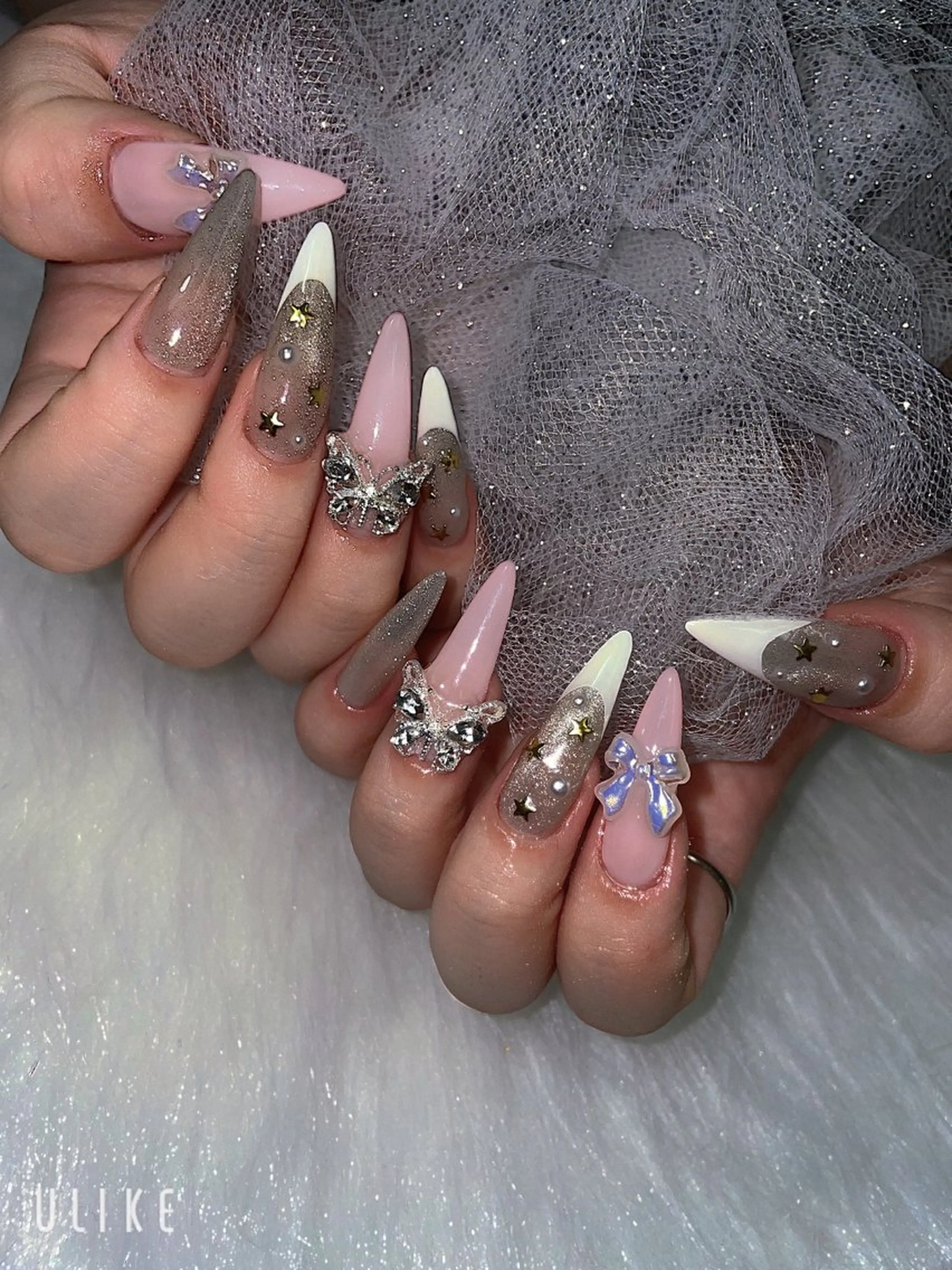 ネイル 高草木 桃香のネイルデザイン