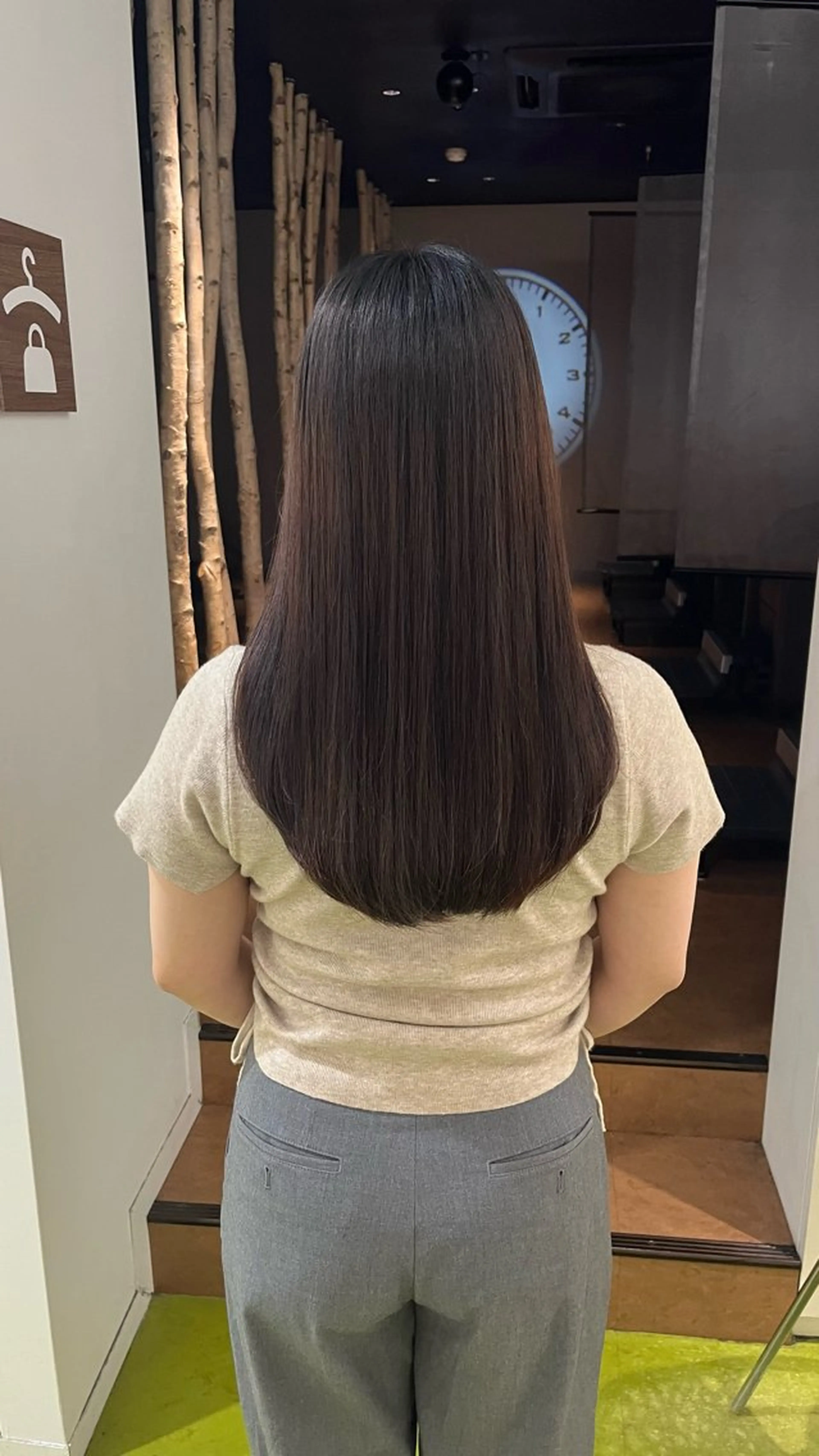 セミロング レイヤーカット/ 艶カラー/YUKAのヘアスタイル