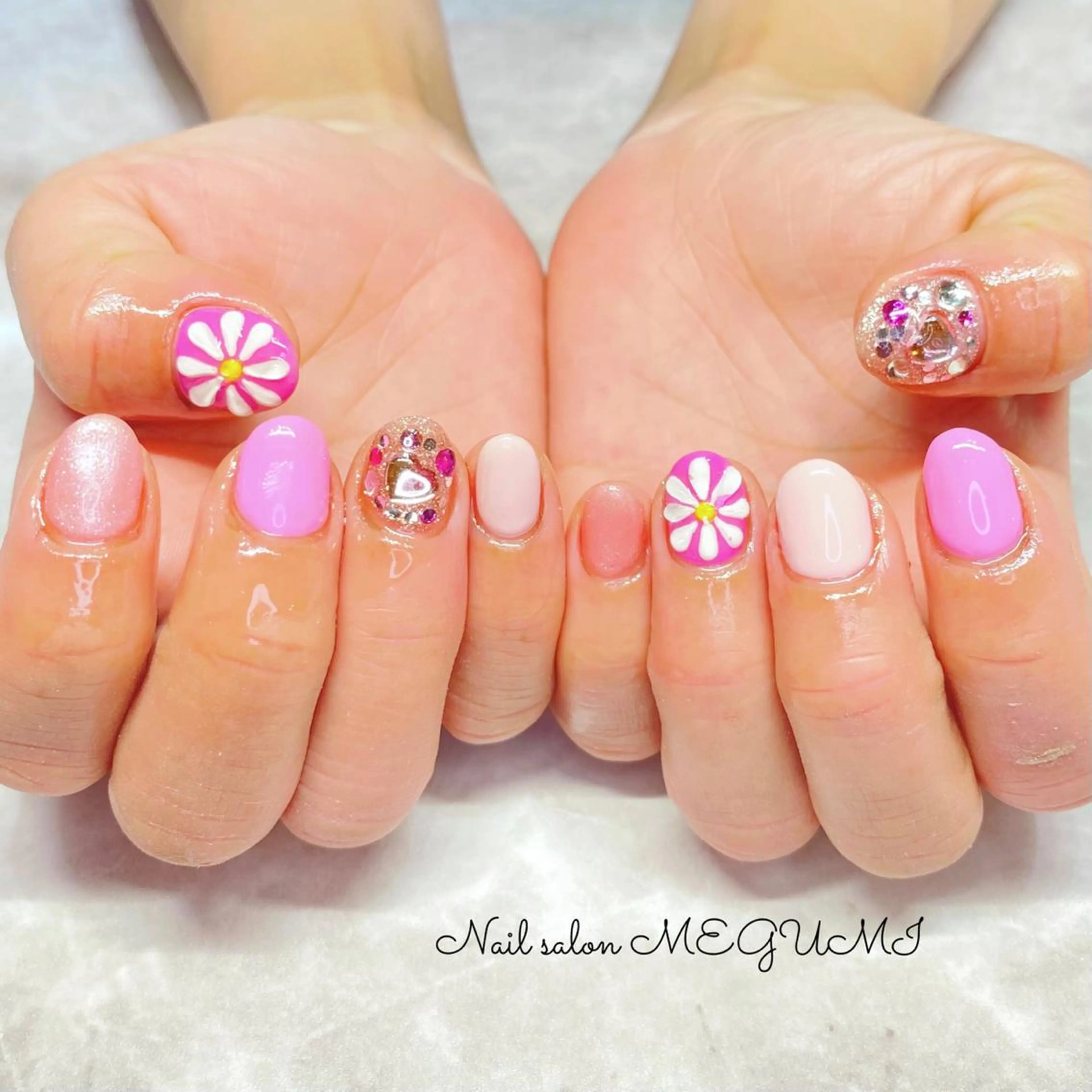 ネイル Nail salon MEGUMIのネイルデザイン