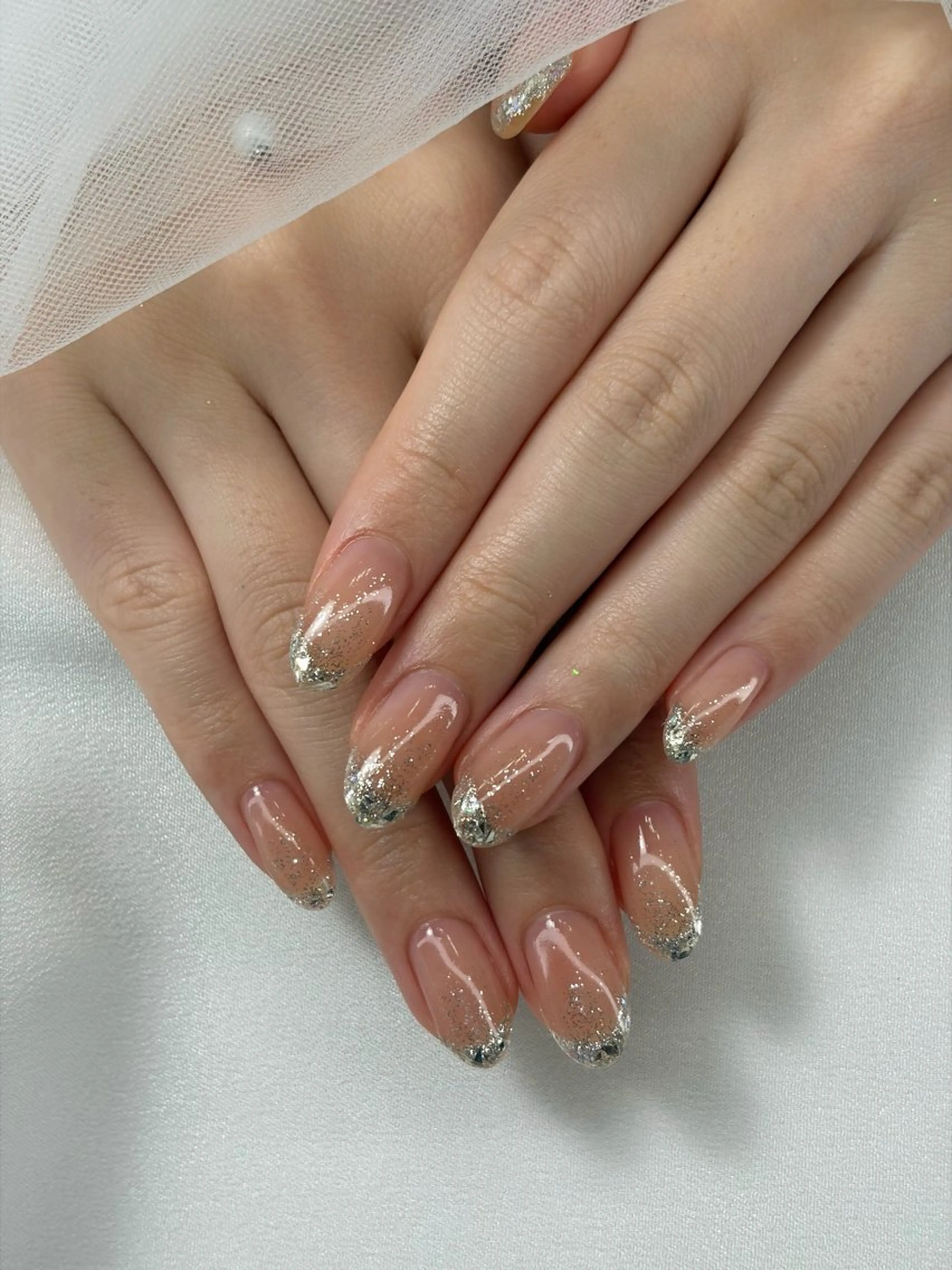 ネイル フレンチネイル ガーリー ガラスフレンチ グラデーション ラメ(グリッター) ハンドネイル iro+ nailのネイルデザイン