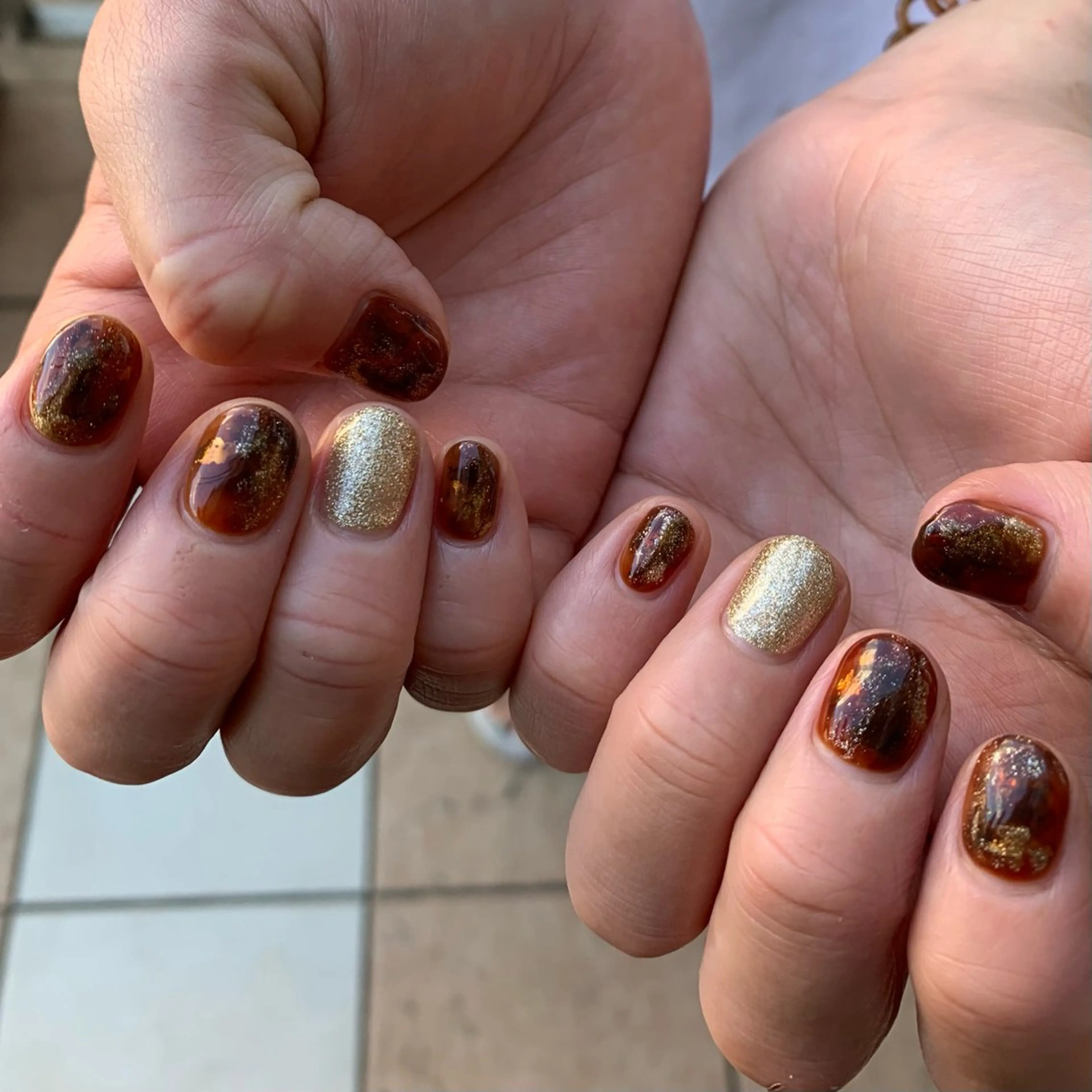 ネイル べっ甲ネイル YUKIMO🍎名駅 /ニュアンスのネイルデザイン