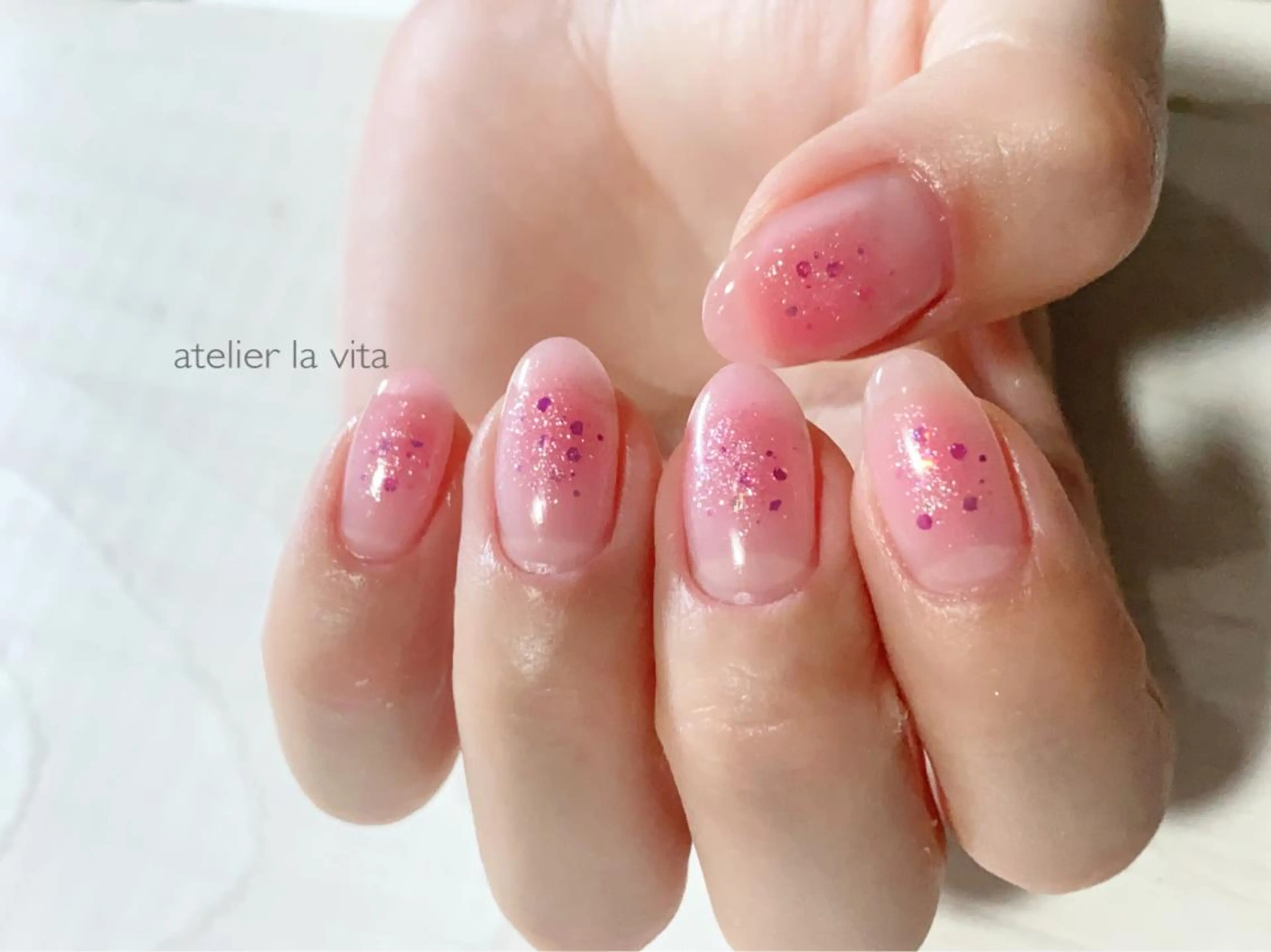 ネイル シンプルネイル ストーンネイル ハンドネイル lavita. mimuraのネイルデザイン