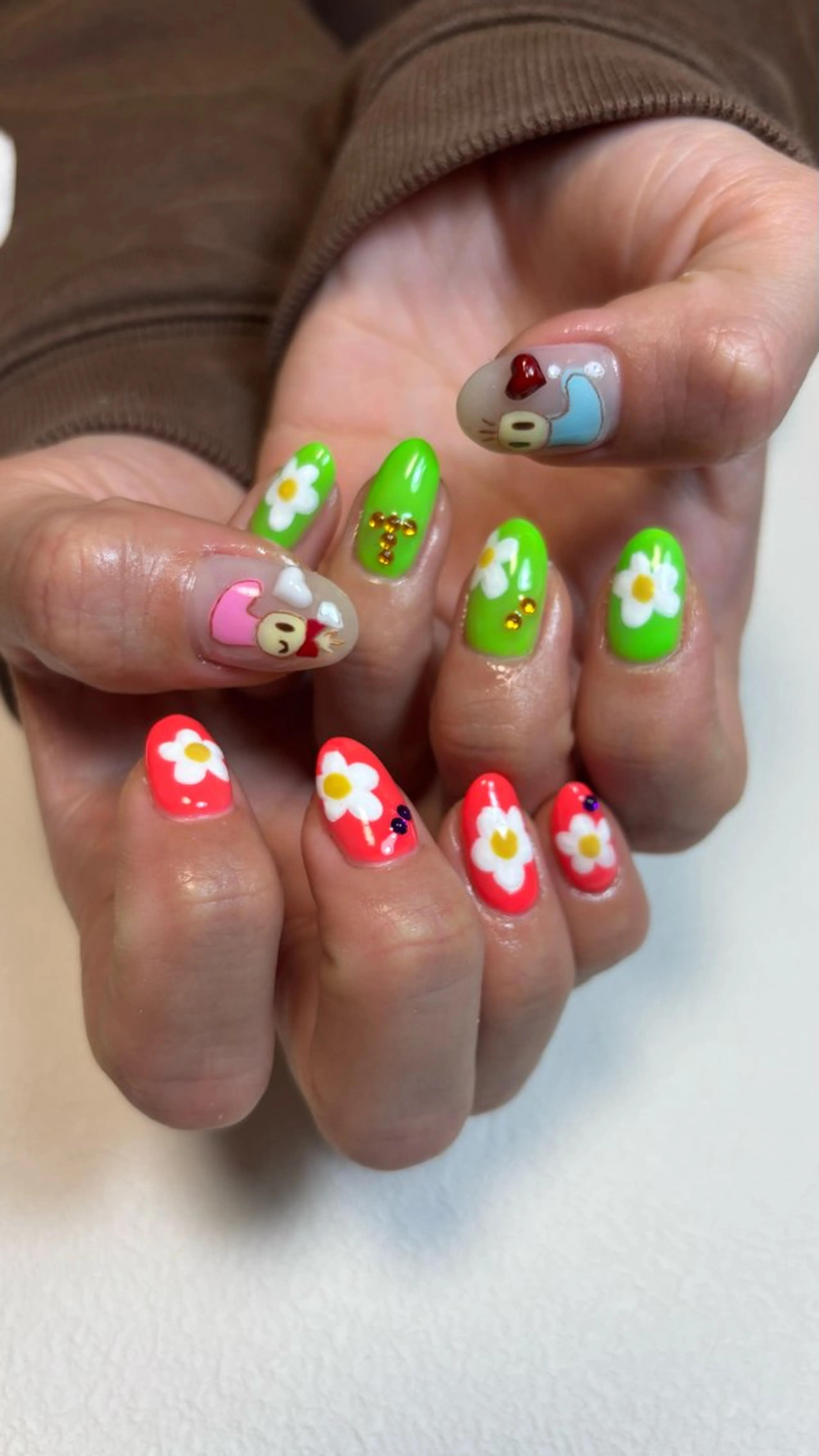 ネイル ハンドネイル ave nailのネイルデザイン