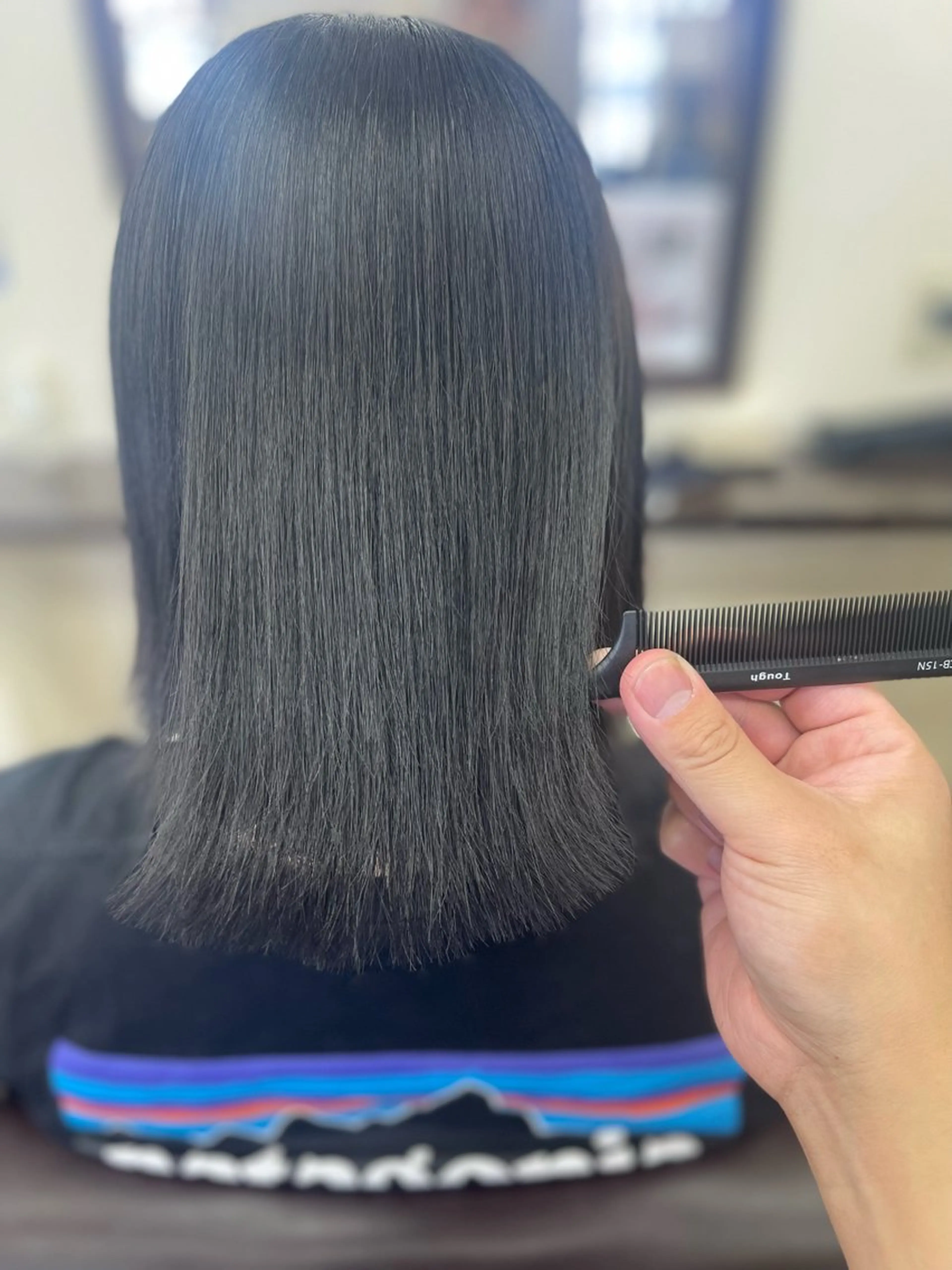 カラー 黒髪 ブルーカラー ブルーブラック カット ヘアカラー トリートメント 田中 就のヘアスタイル