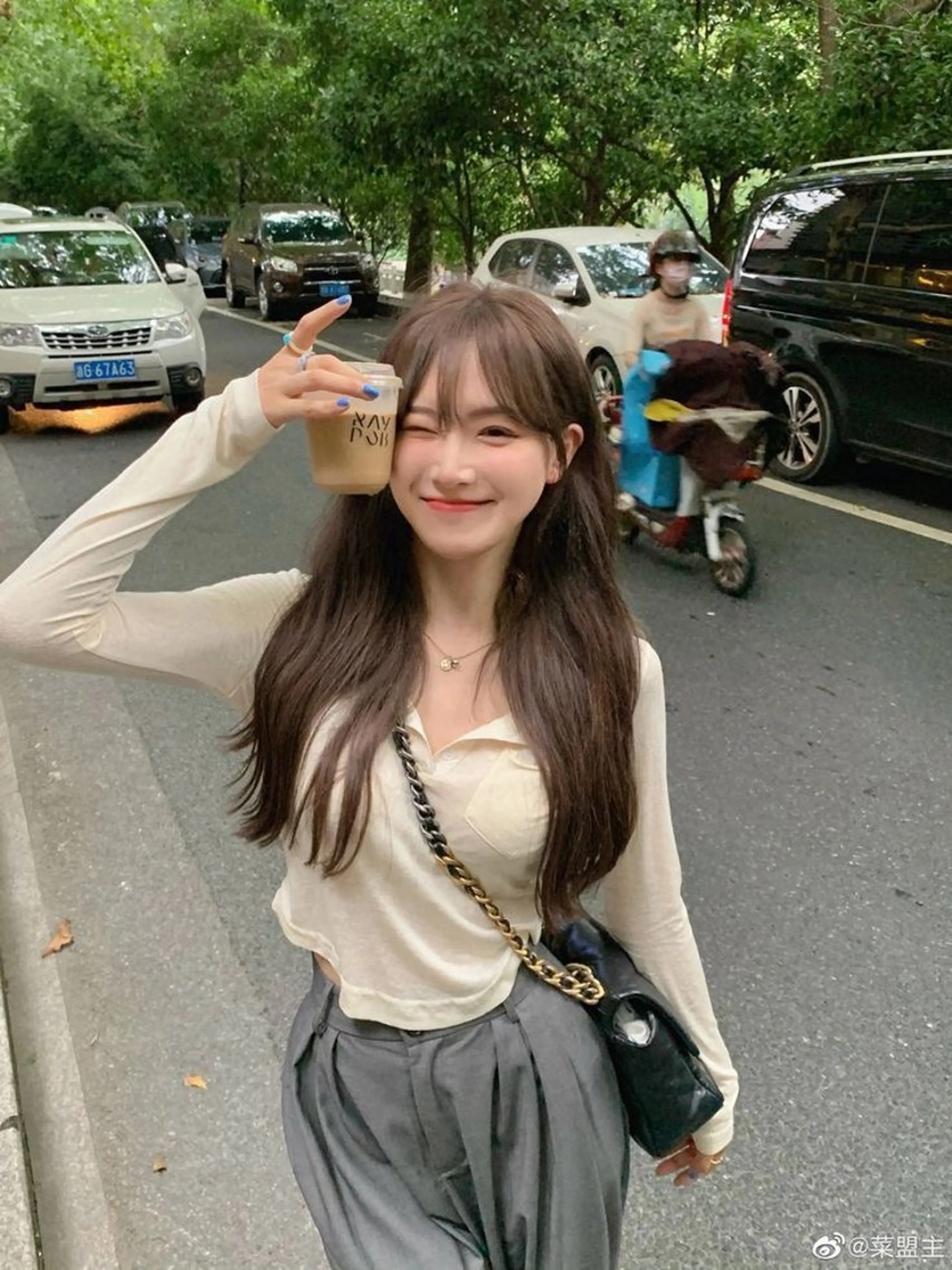 ロング カラー 大人上品ベージュ 🎀HARUNAのヘアスタイル